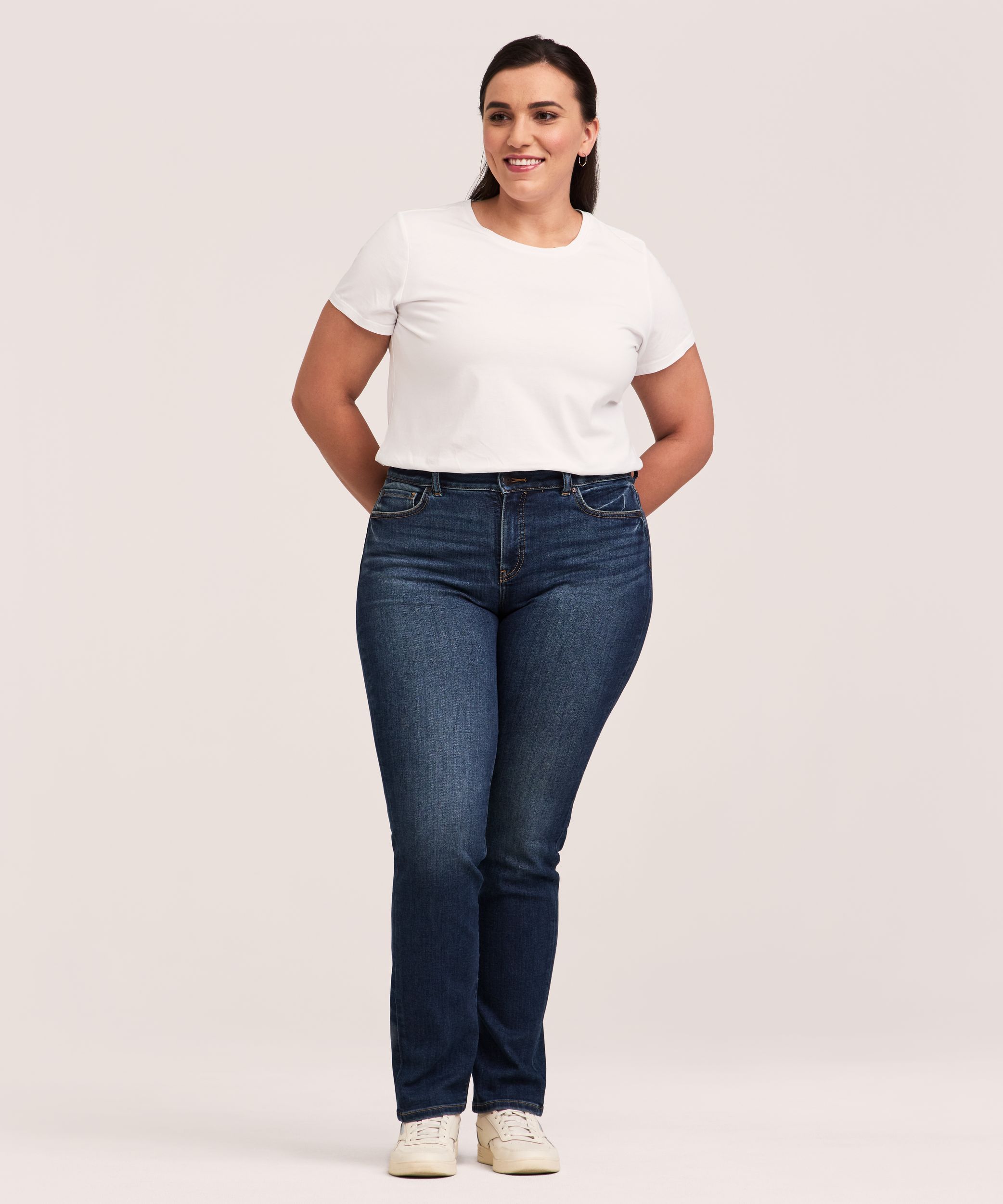 Denver Hayes Women's Curvy Fit Mid Rise Straight Jeans
