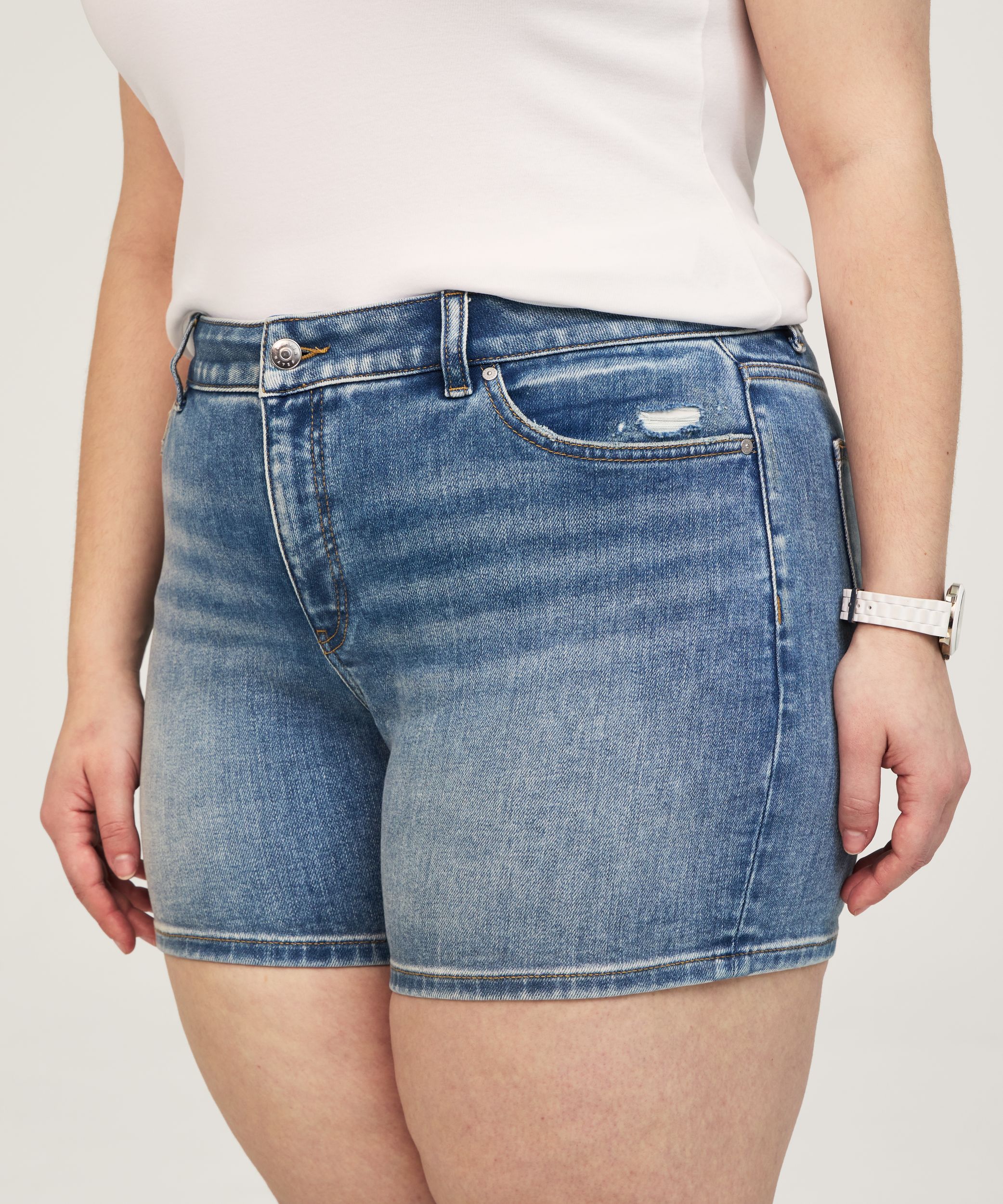 Short qui épouse les courbes pour femmes, Denver Hayes