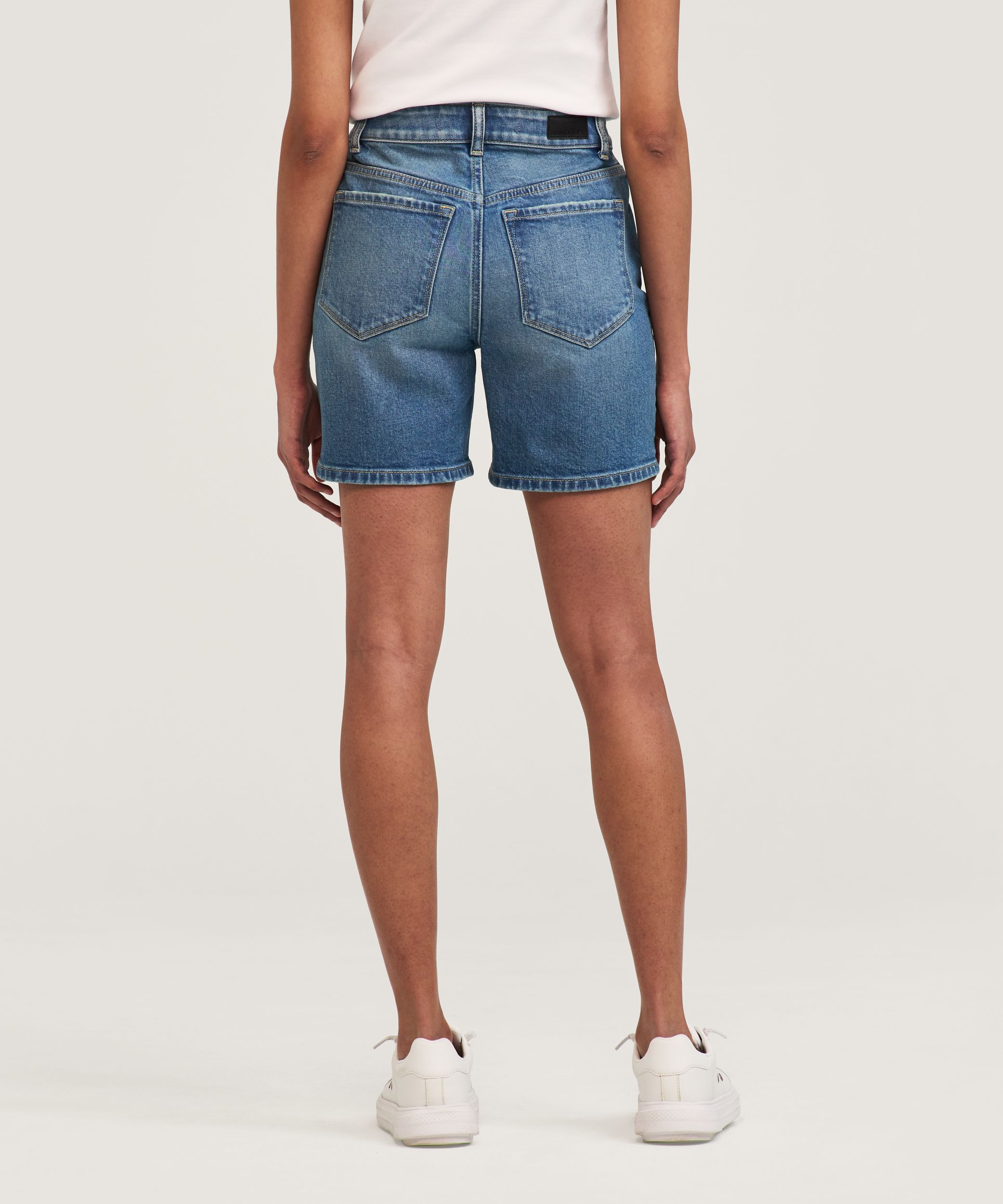 Short mi-long pour femmes, Denver Hayes