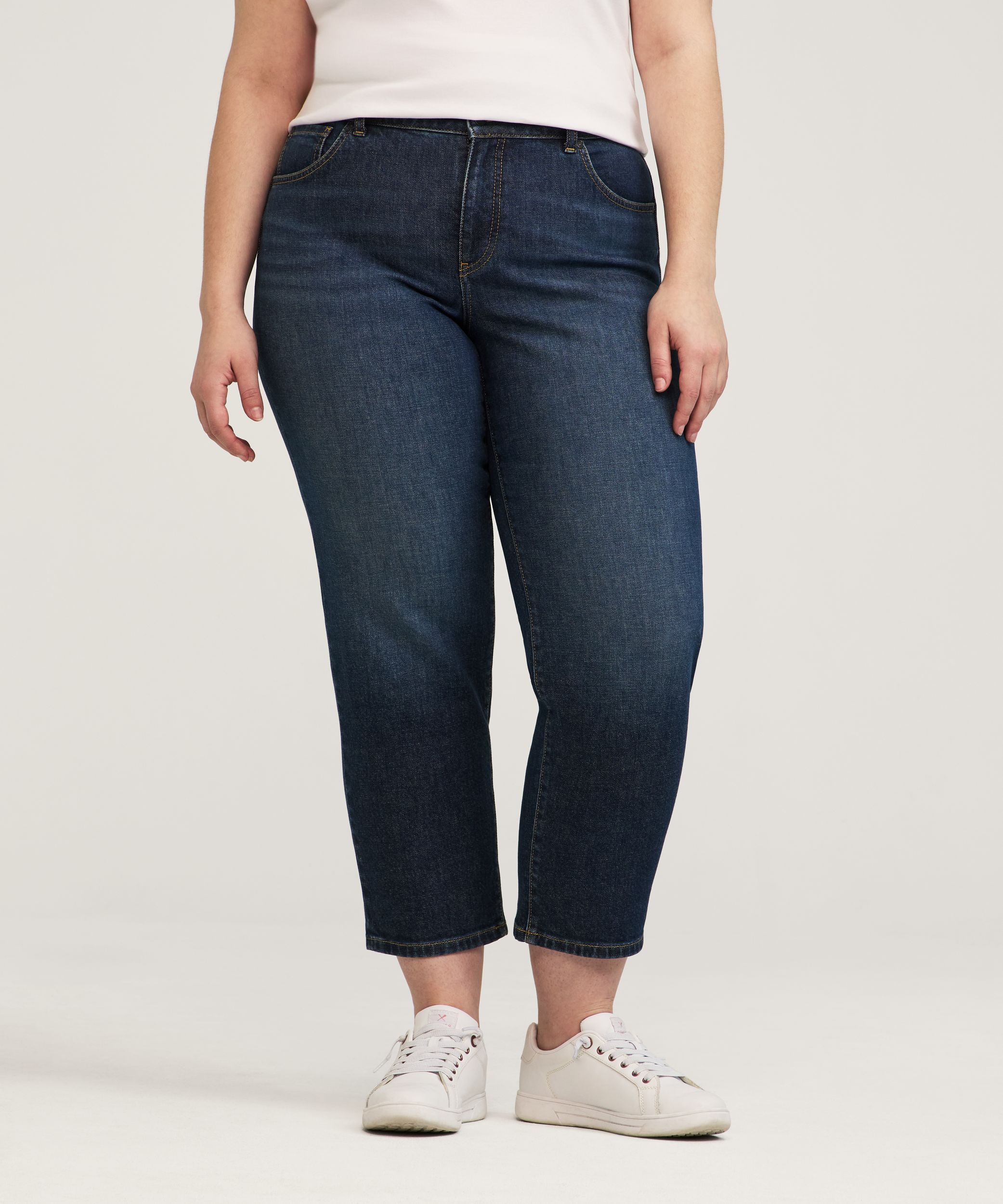 Denver Hayes Women's Curvy Straight Leg Crop Jeans