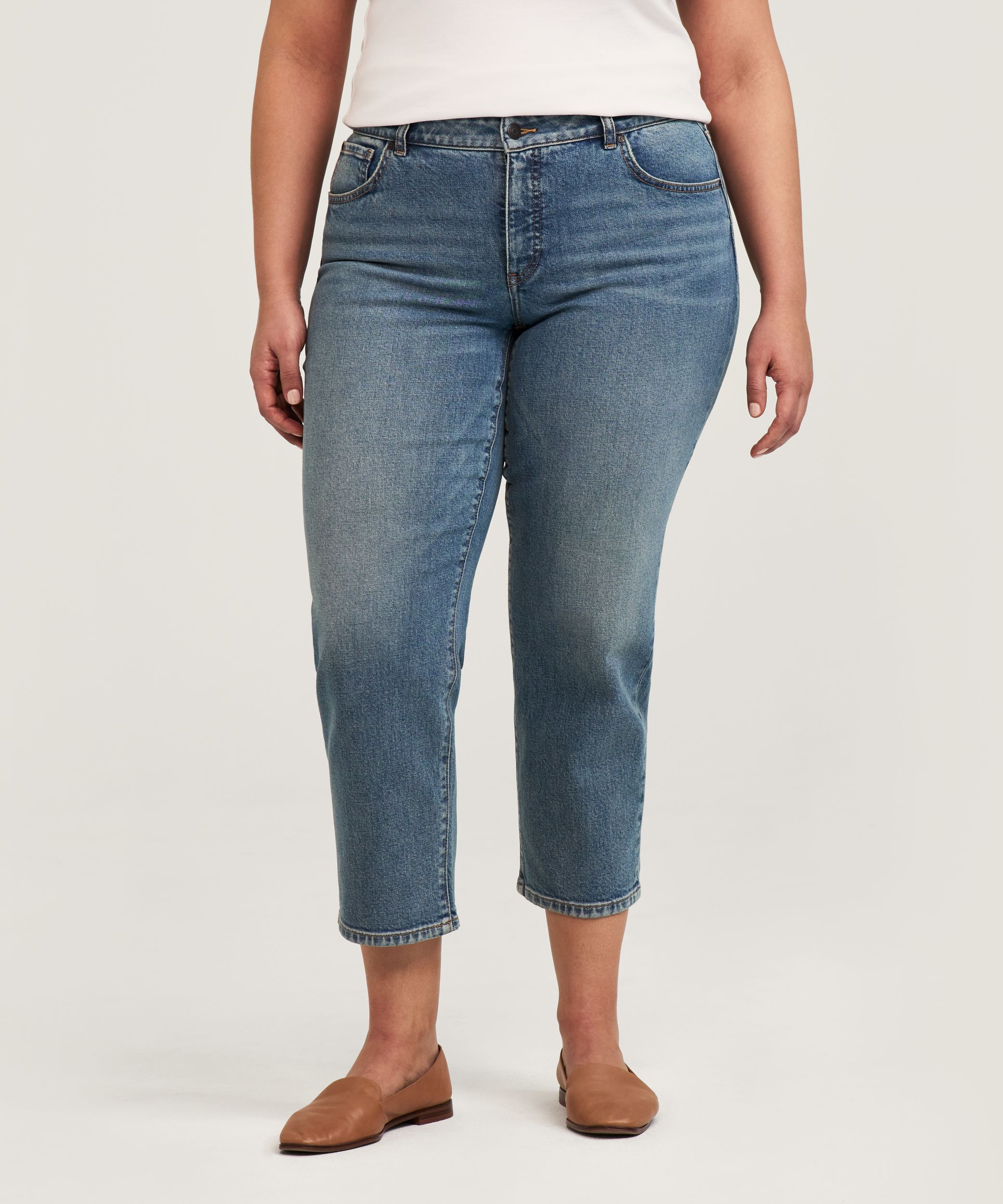 Jean court à jambe droite qui épouse les courbes pour femmes, Denver Hayes