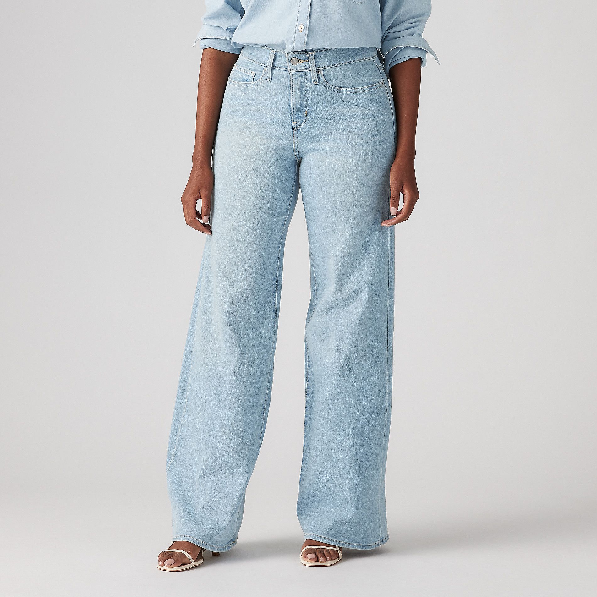 Jean galbant à jambe large pour femmes, 318, Levi's