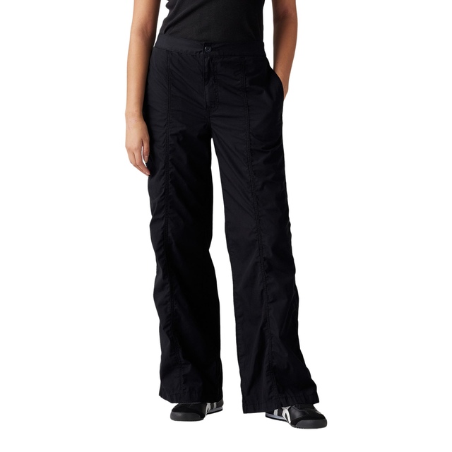 Levi's Women's Baggy Parachute Pant