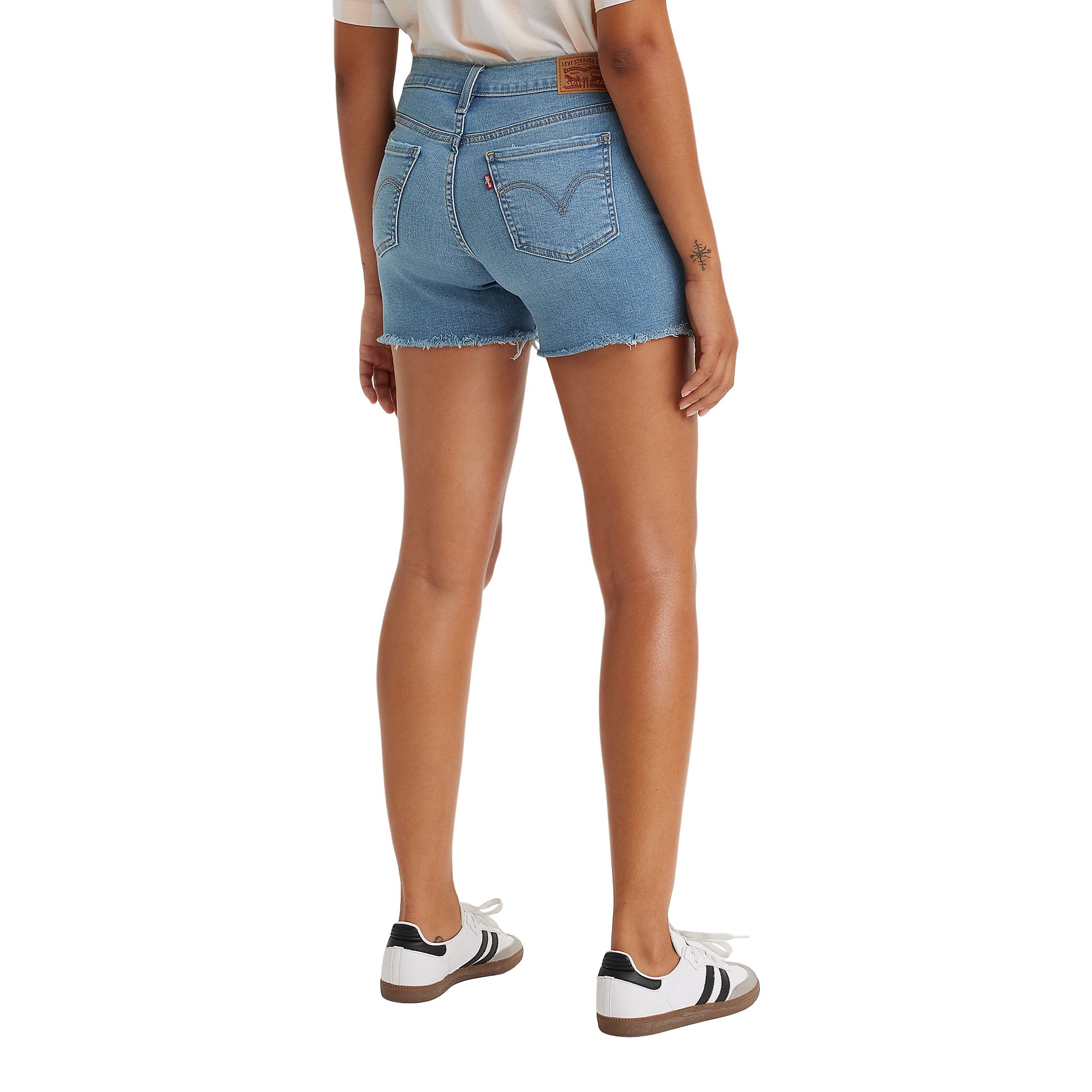 Short mi-long pour femmes, Levi's - Délavé indigo moyen