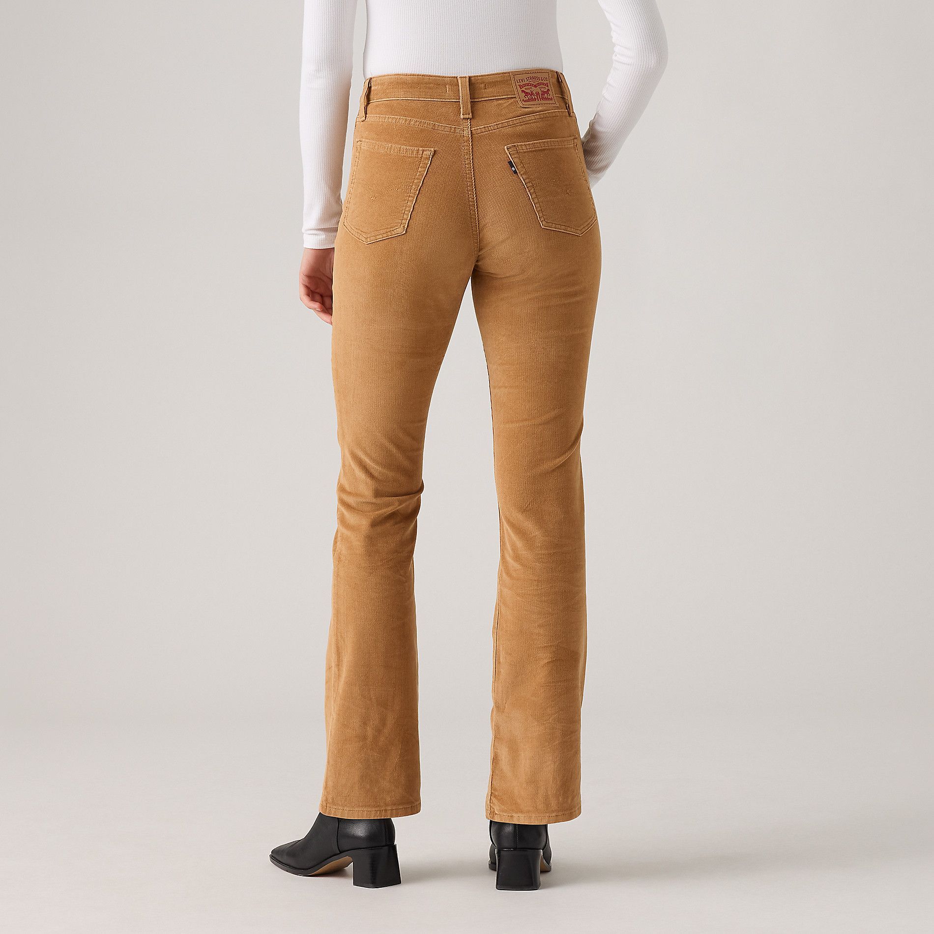 Levi's Women's 725 High Rise Bootcut Cord Jeans