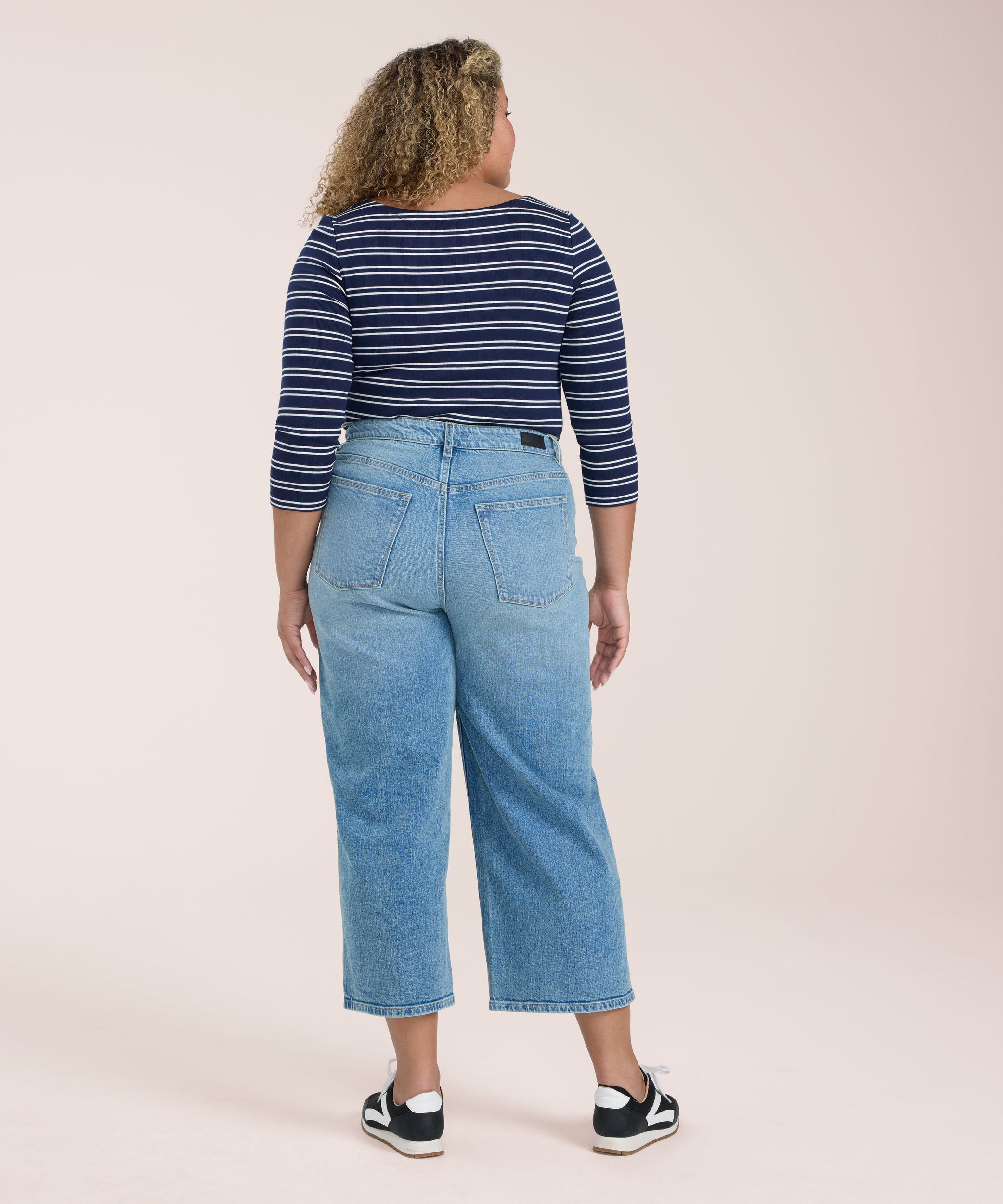 Denver Hayes Women's Medium Rise Loose Straight Crop Jeans