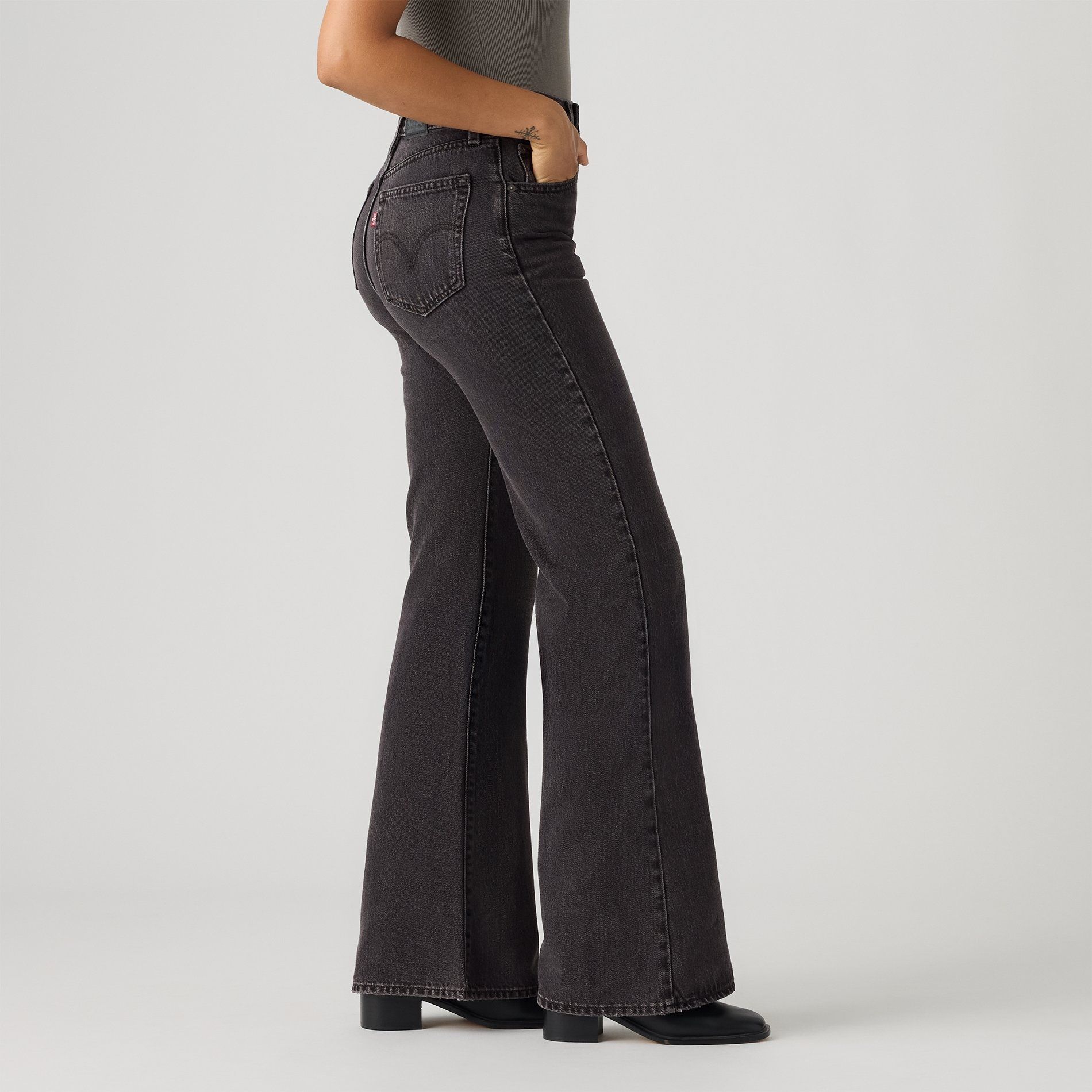 Levi's Women's Cinch Flare Jeans