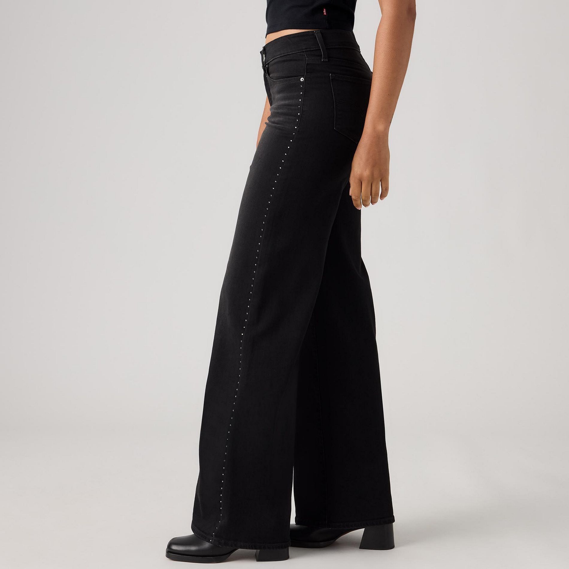 Levi's Women's 318 Shaping Wide Leg Jeans