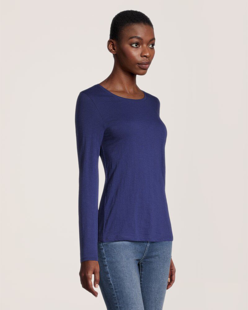 Denver Hayes Women's Semi Fitted Long Sleeve Crewneck T Shirt