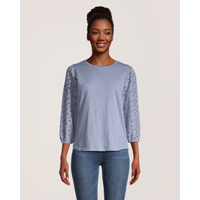 T-shirt semi-ajusté à col ras du cou et à manches 3/4 pour femmes, Denver Hayes Front_Flat