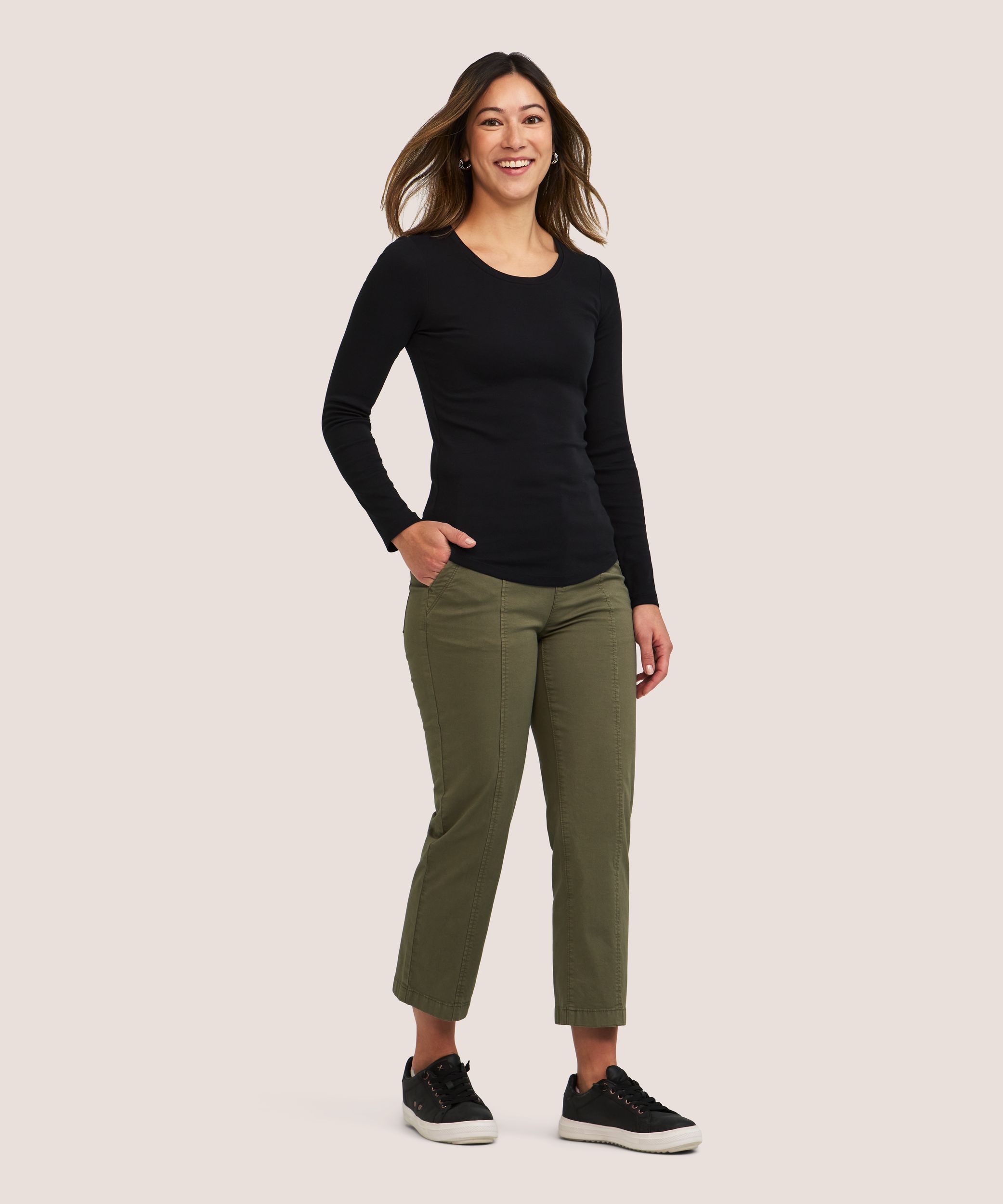 Denver Hayes Women's Long Sleeve Slim Fit Crew Neck T-Shirt