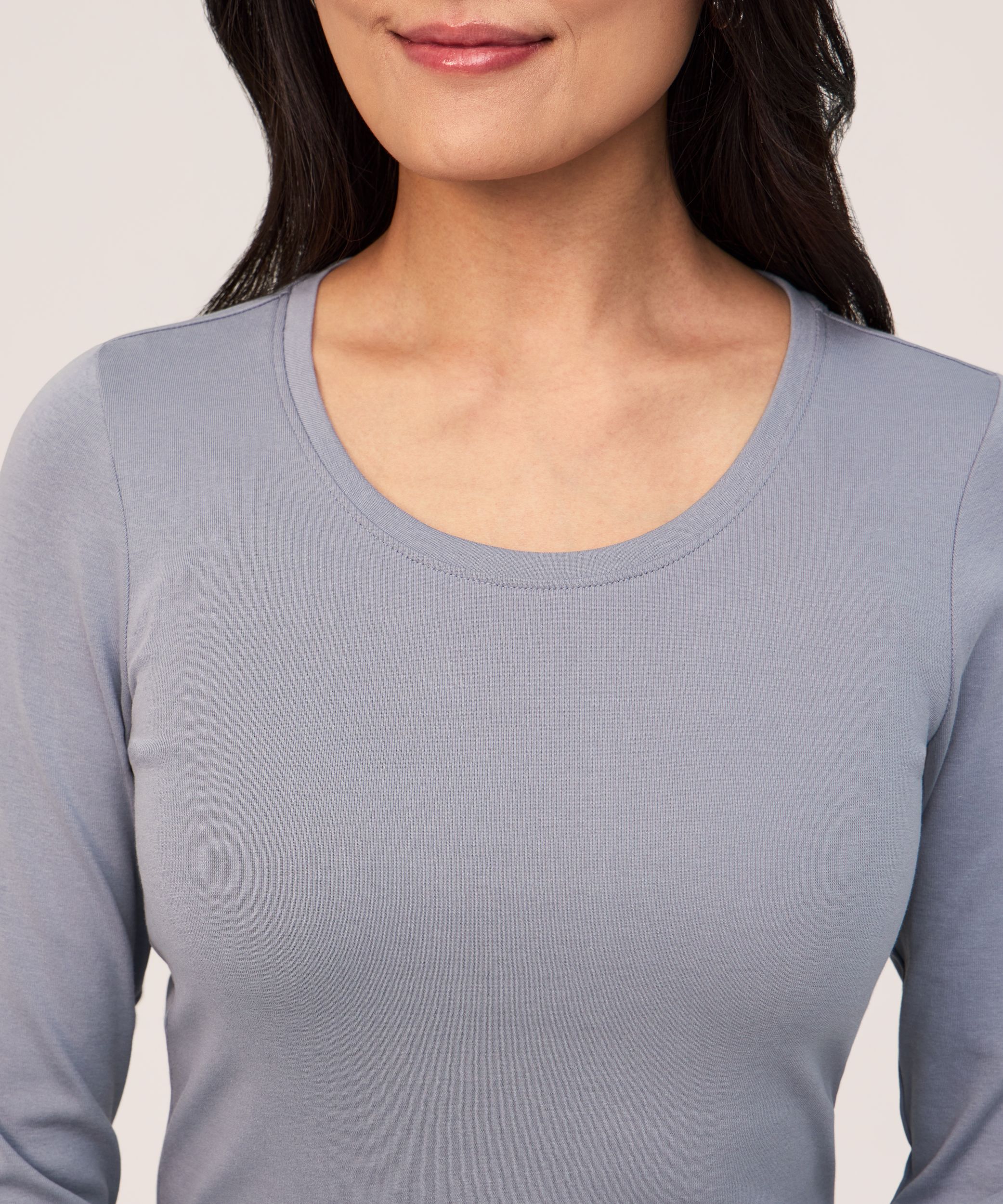 Denver Hayes Women's Long Sleeve Slim Fit Crew Neck T Shirt