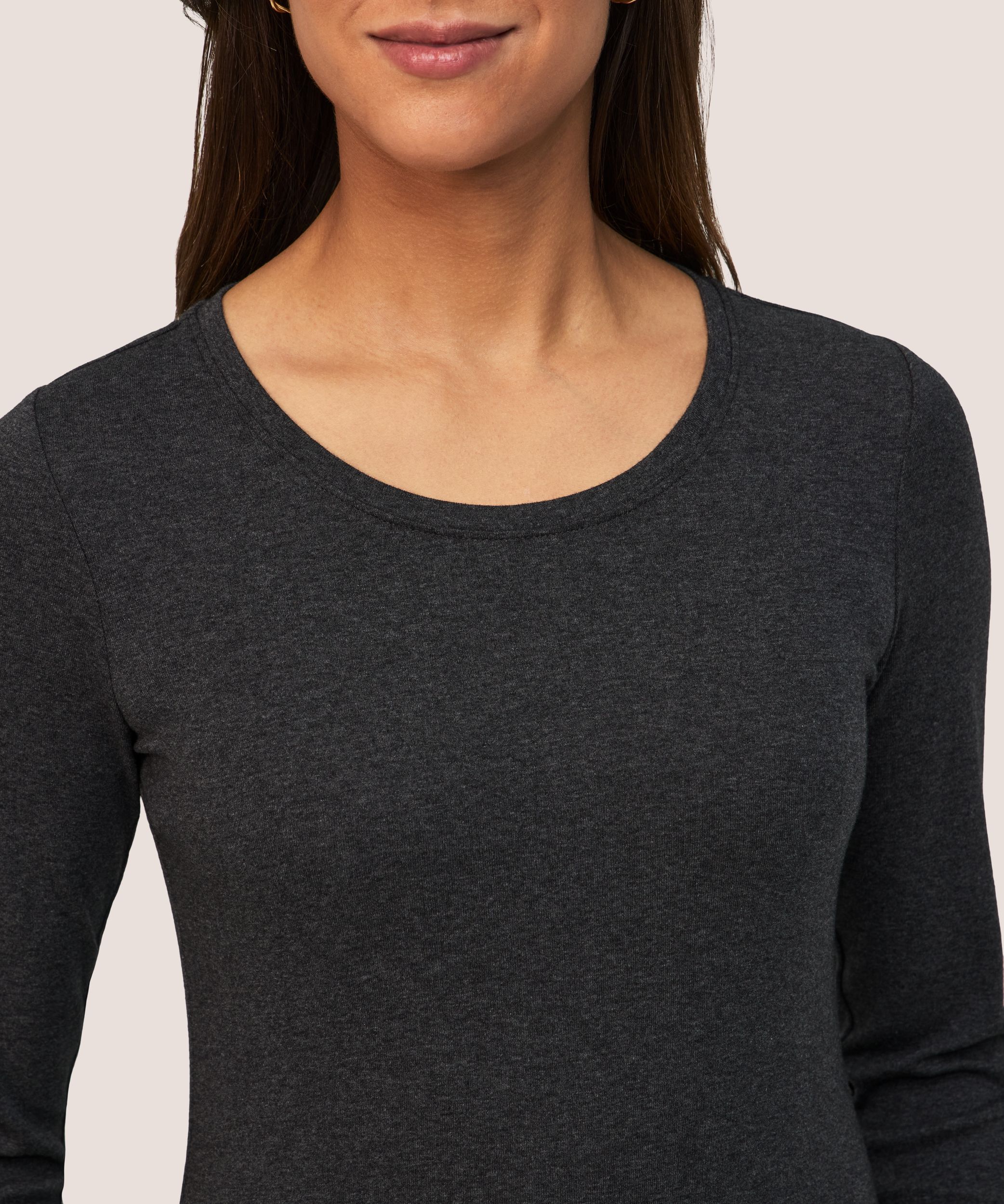 Denver Hayes Women's Long Sleeve Slim Fit Crew Neck T-Shirt