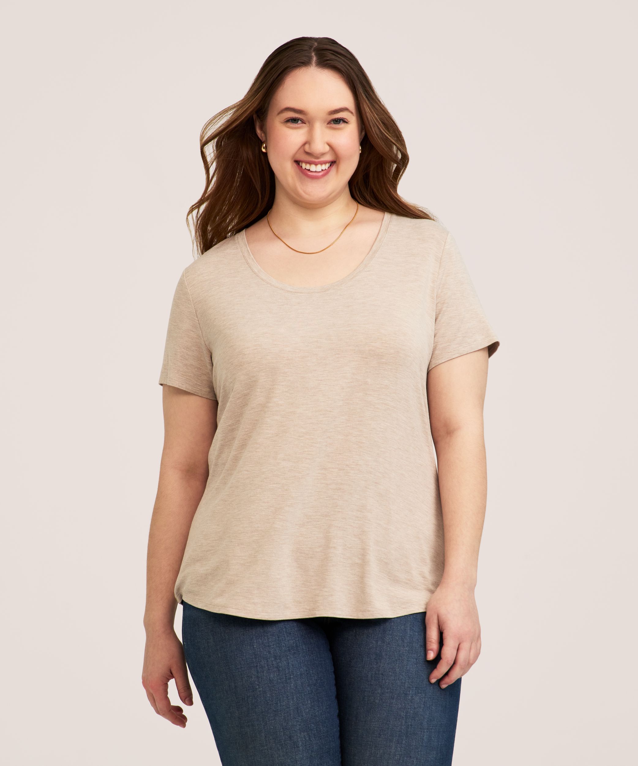 T-shirt à manches courtes décontracté avec encolure échancrée pour femmes