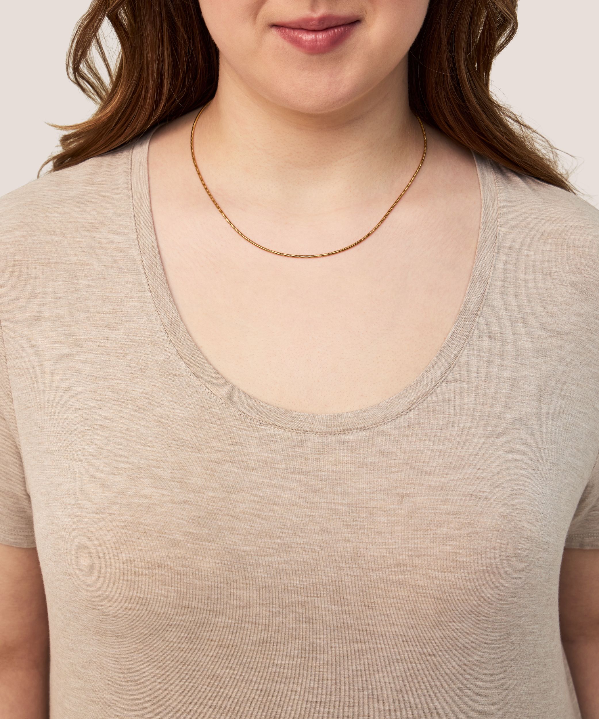 T-shirt à manches courtes décontracté avec encolure échancrée pour femmes