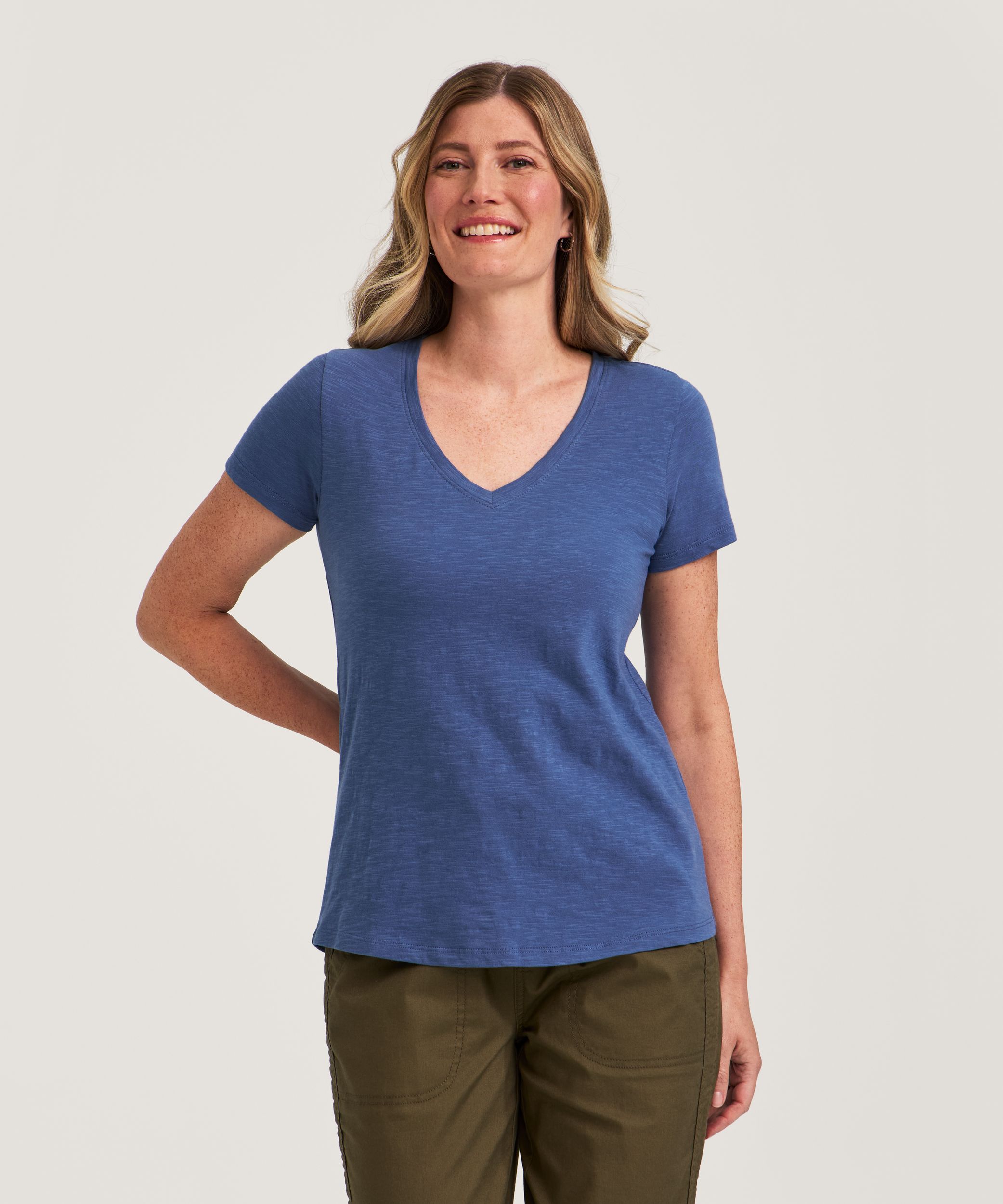 T-shirt à encolure en V en coton flammé pour femmes, FarWest