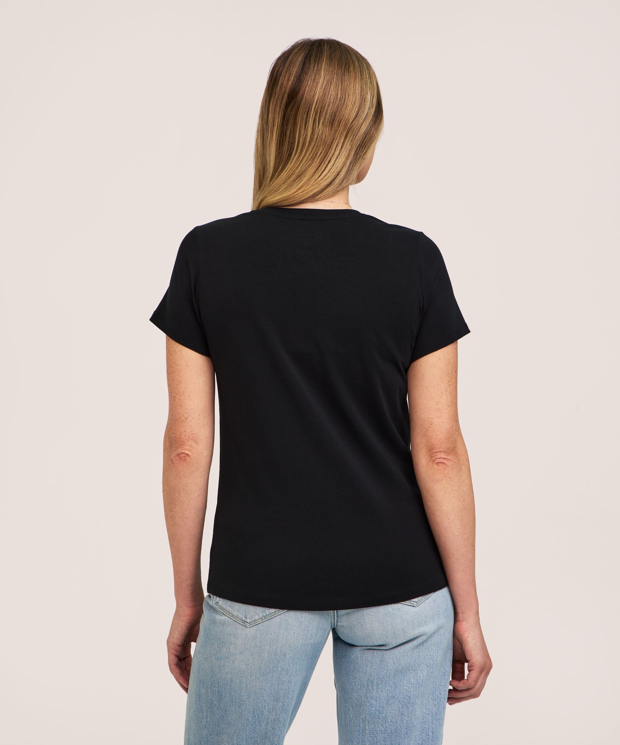 T-shirt semi-ajusté en coton Supima à encolure en V et à manches courtes pour femmes, Denver Hayes