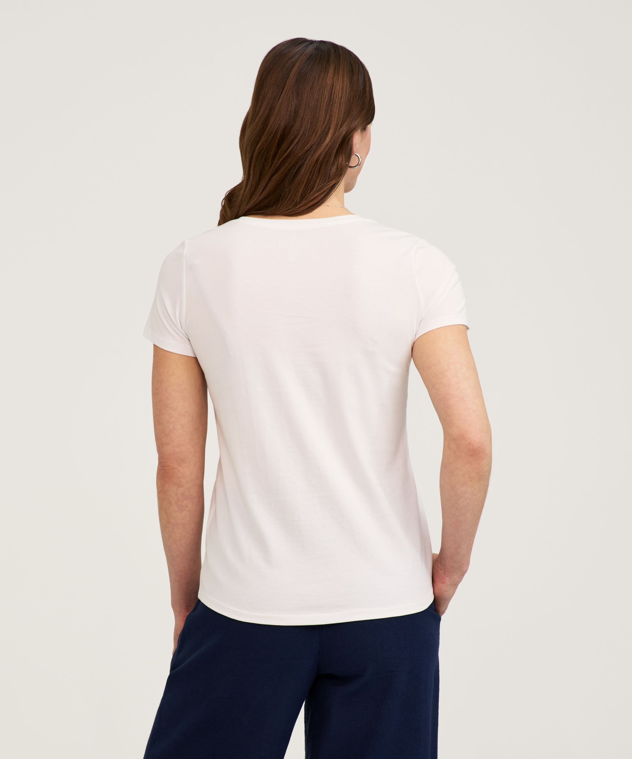T-shirt semi-ajusté en coton Supima à encolure en V et à manches courtes pour femmes, Denver Hayes