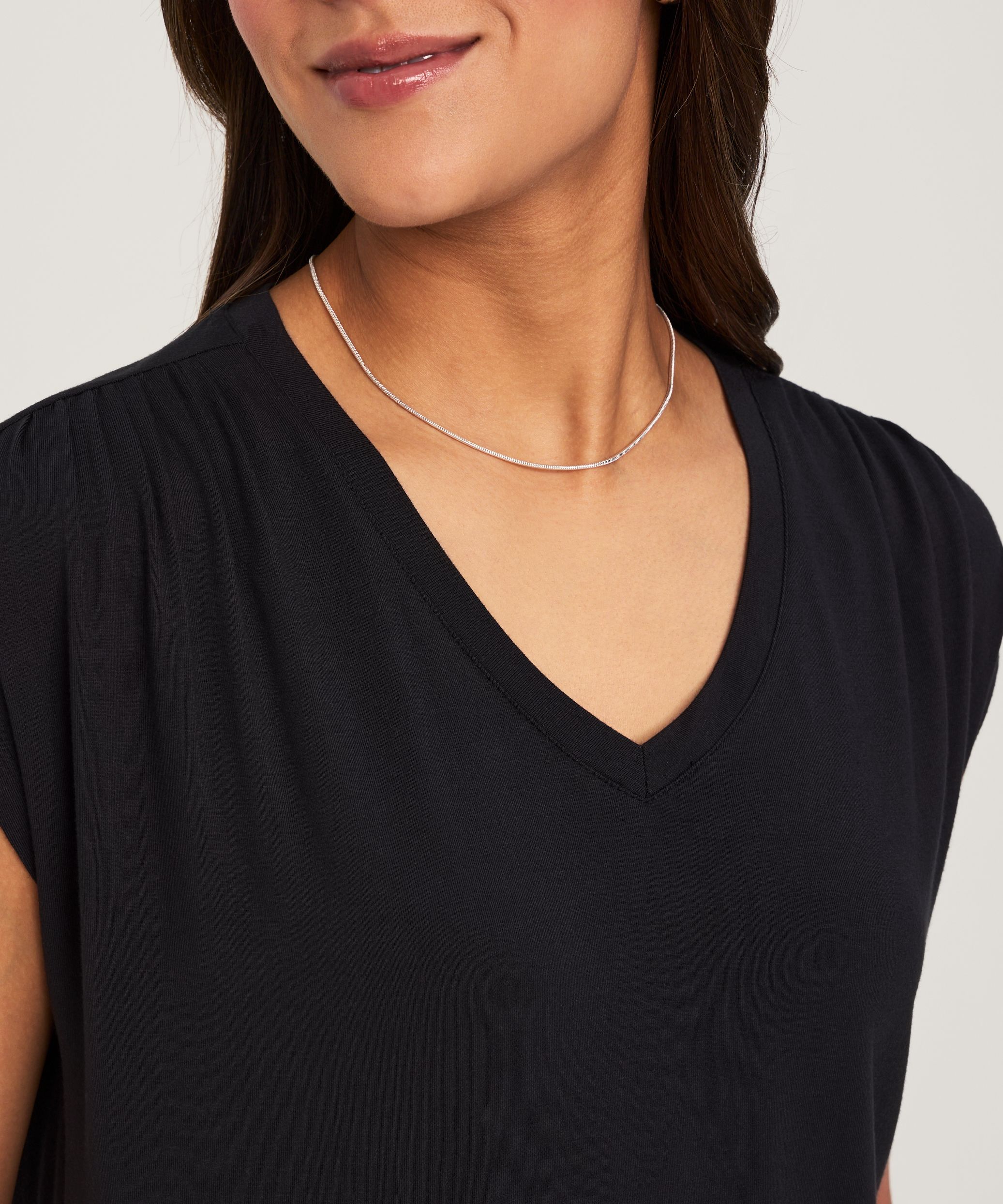 Denver Hayes Women's Short Sleeve Relaxed V Neck Top