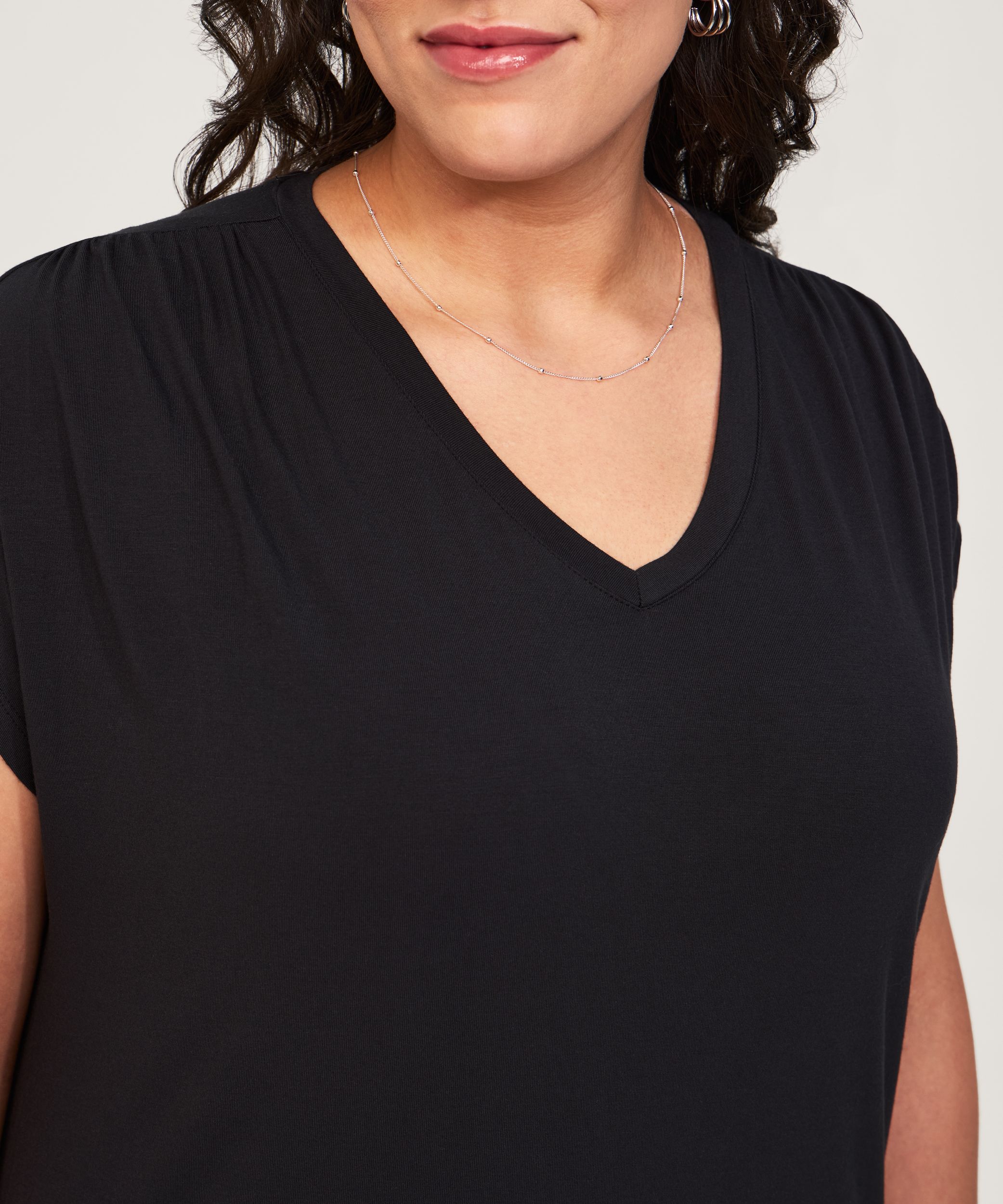 Denver Hayes Women's Short Sleeve Relaxed V Neck Top