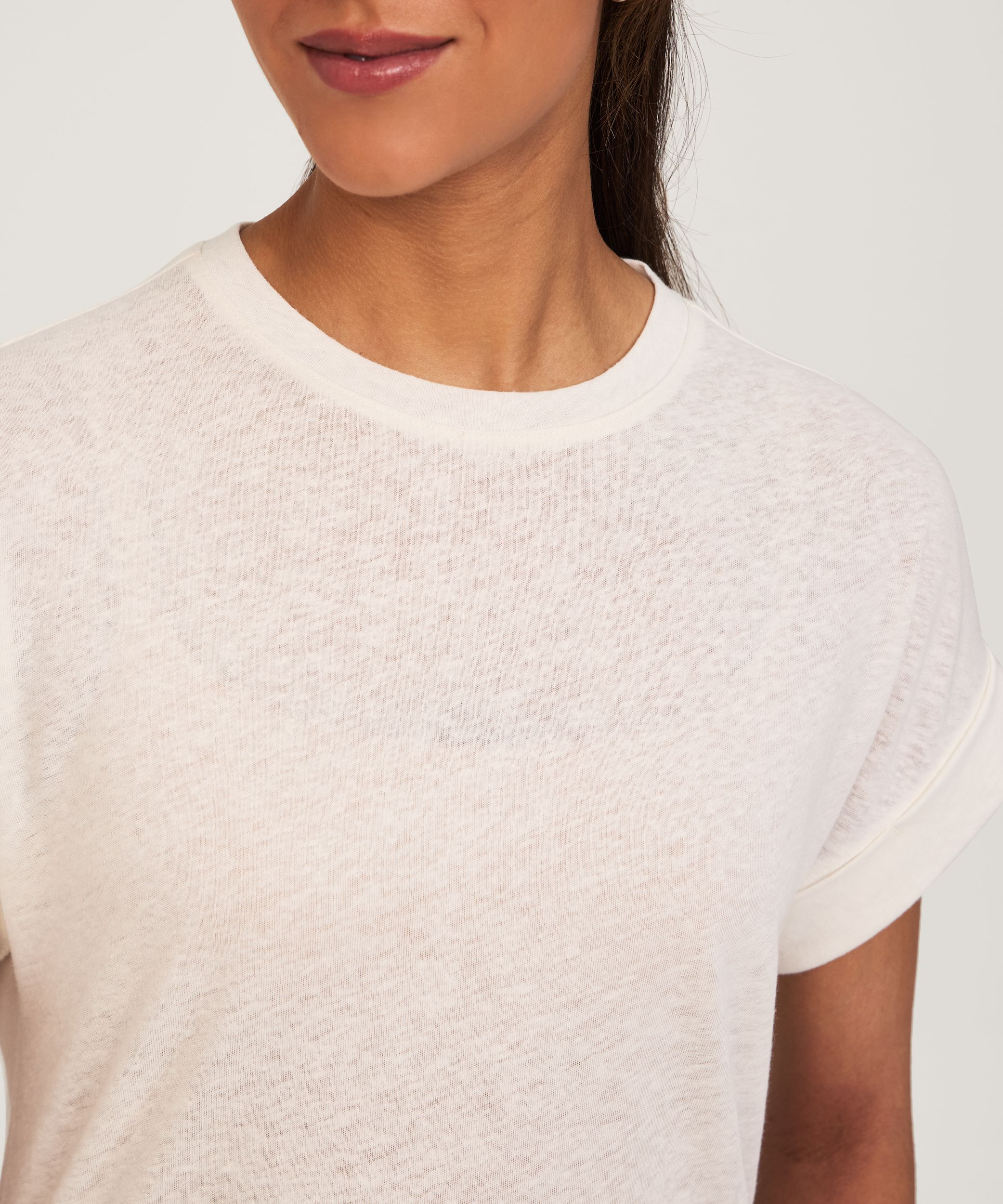 Denver Hayes Women's High Round Neck Linen T-Shirt