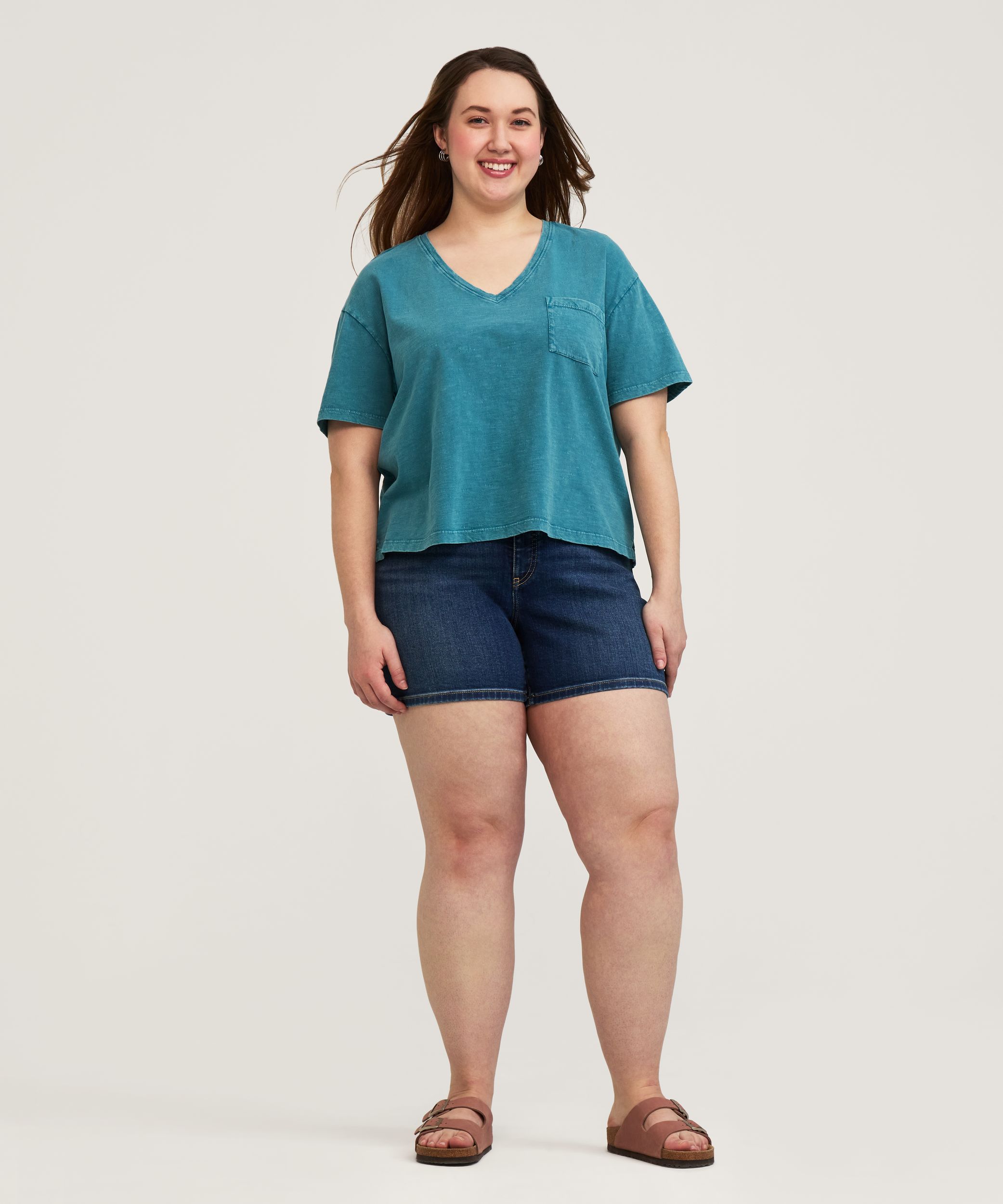 T-shirt de coupe carrée lavé après confection pour femmes, FarWest