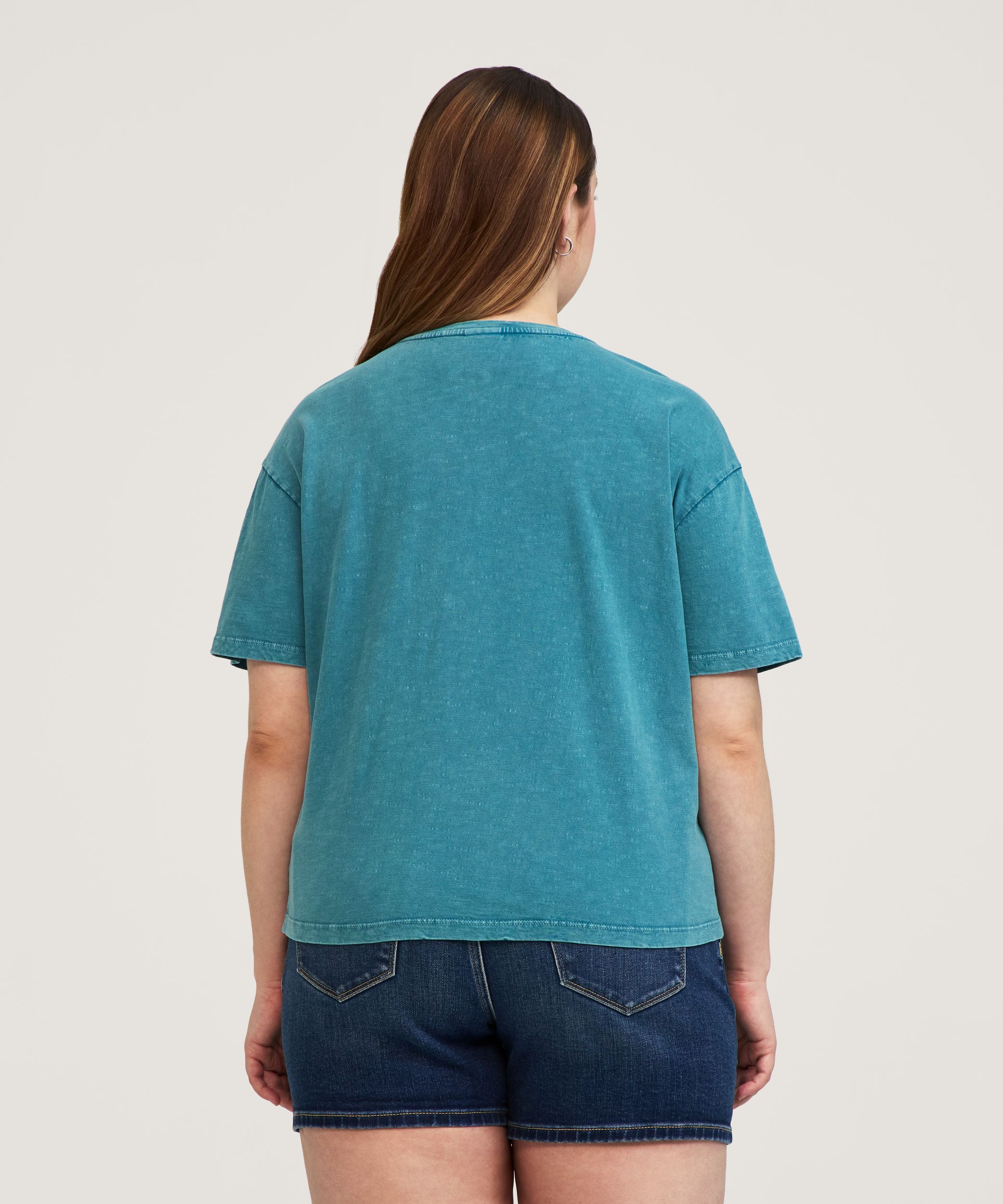 T-shirt de coupe carrée lavé après confection pour femmes, FarWest