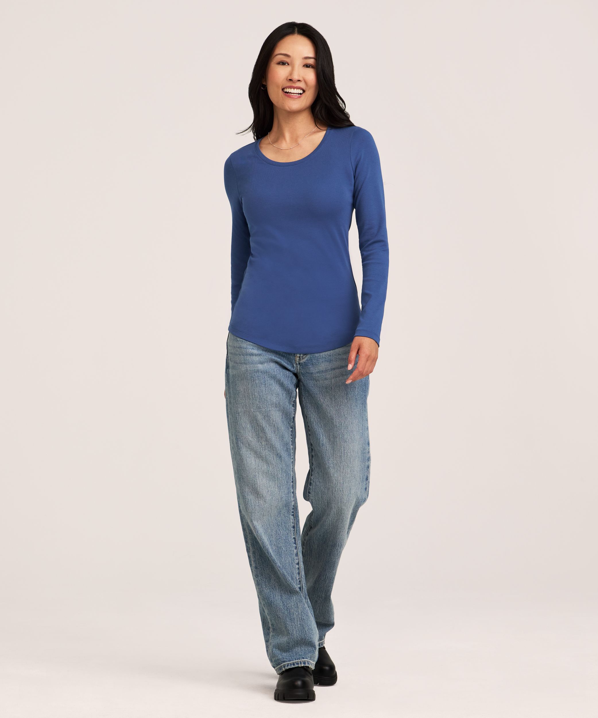 Denver Hayes Women's Long Sleeve Slim Fit Crew Neck T-Shirt