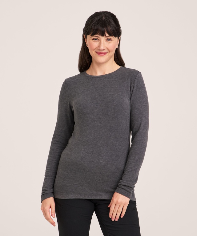 WindRiver Women's Long Sleeve T-Max Heat Lightweight Crewneck T-Shirt