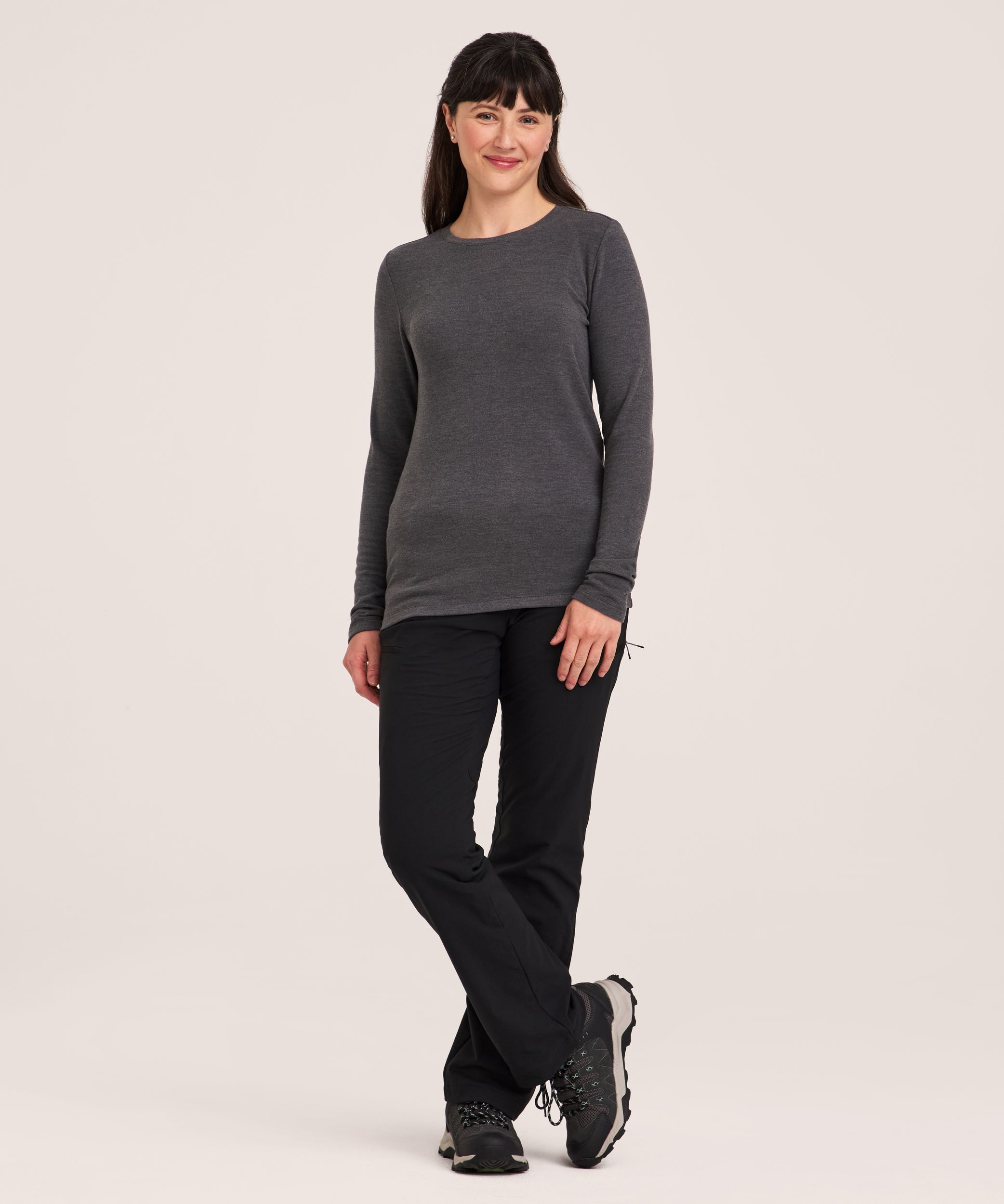 WindRiver Women's Long Sleeve T-Max Heat Lightweight Crewneck T-Shirt