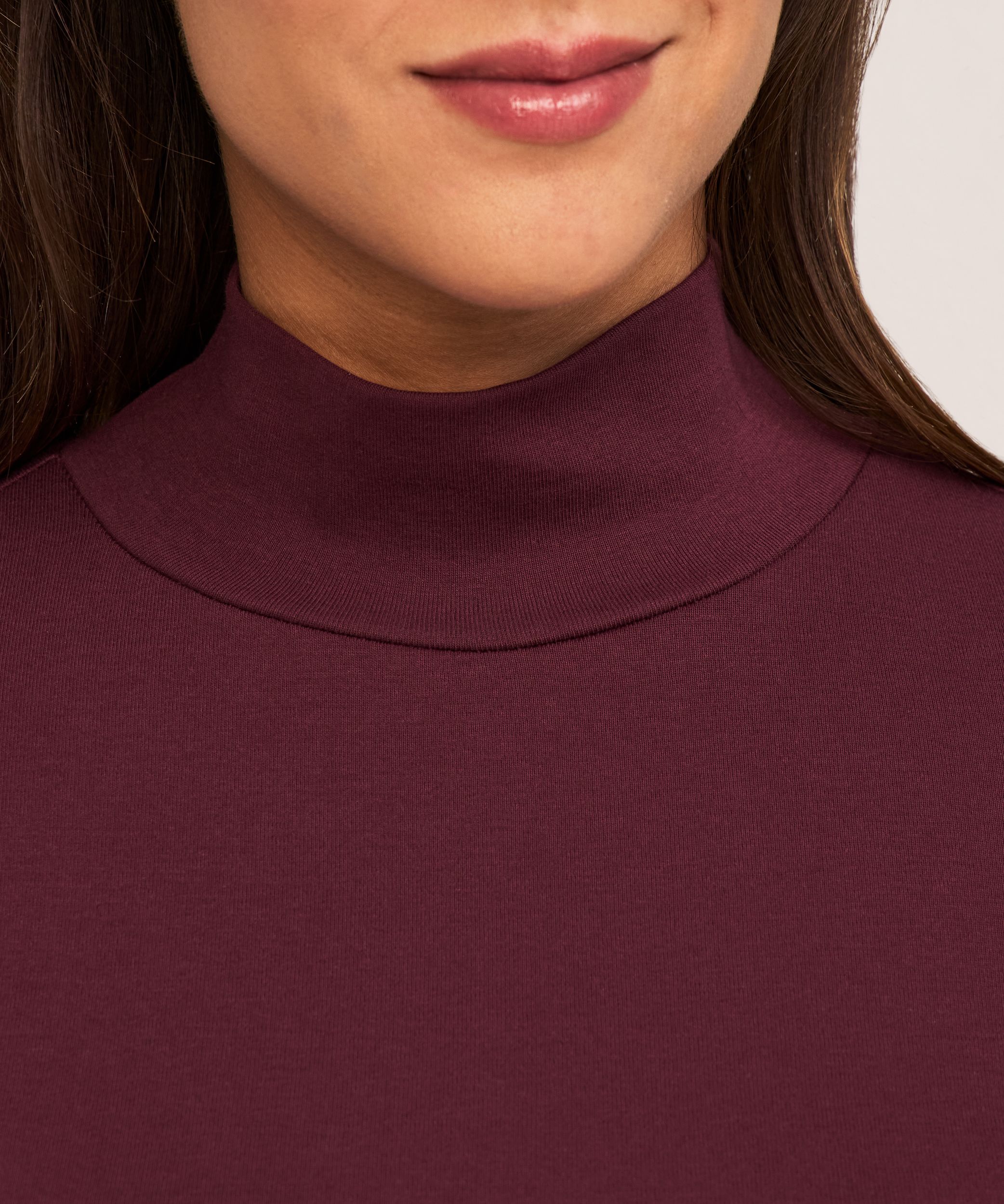 Denver Hayes Women's Long Sleeve Fitted Mock Neck Top