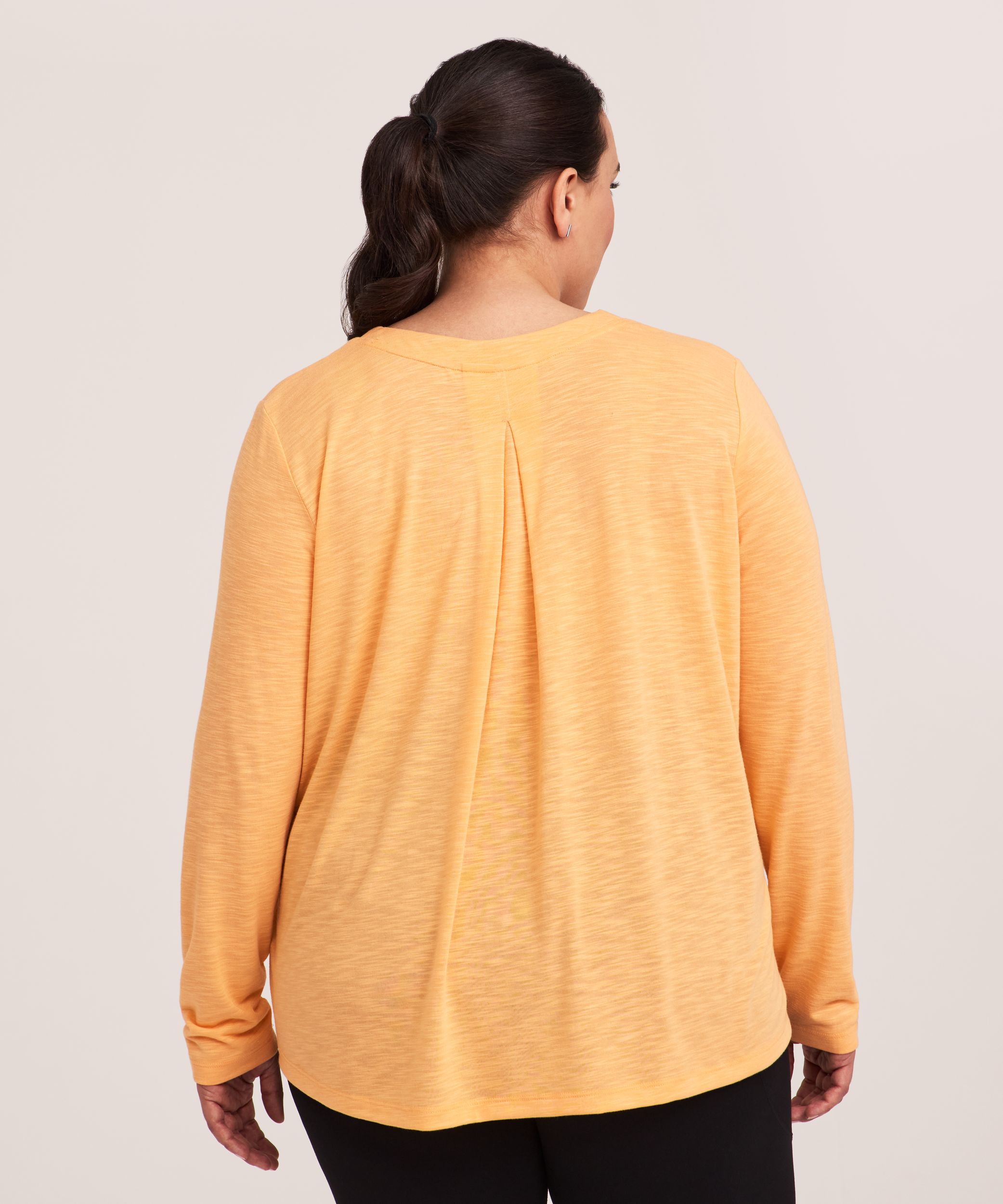 T-shirt à manches longues avec pli arrière pour femmes, Shambhala