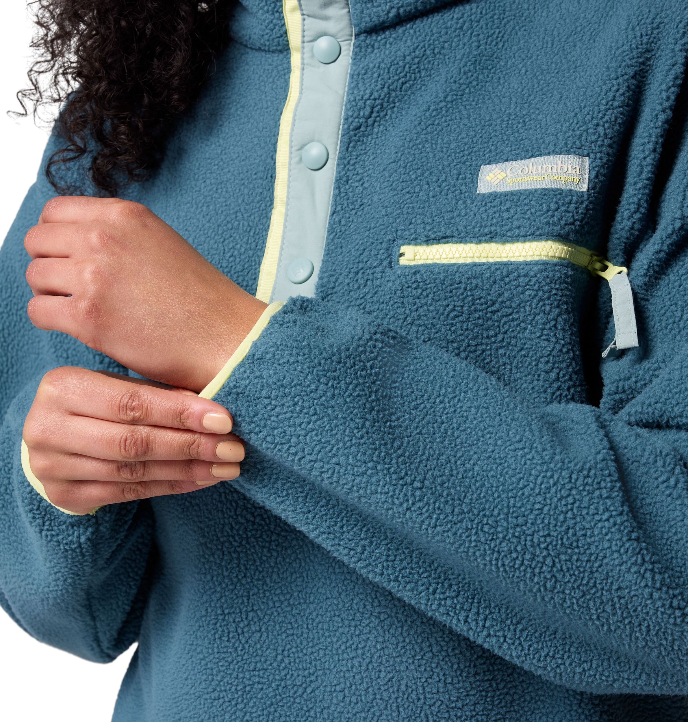 Columbia Women's Helvetia™ Ii Printed Cropped Fleece Top