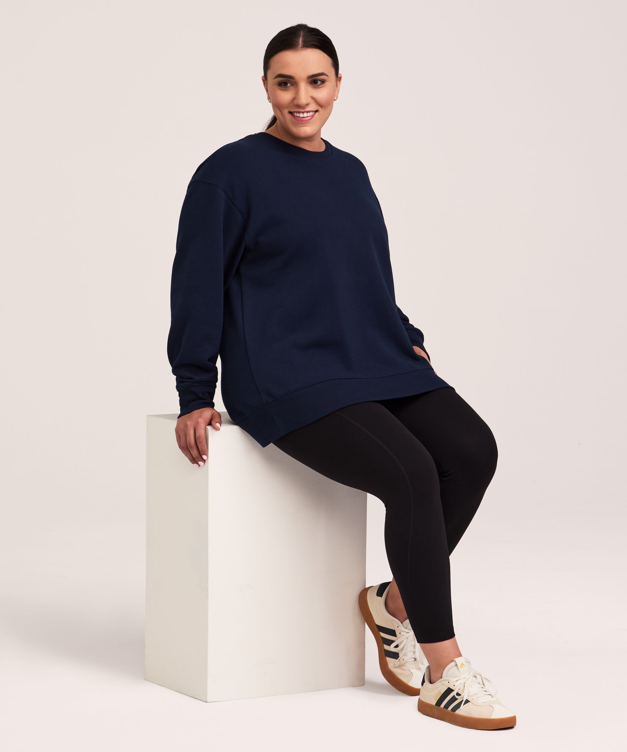 Chandail en molleton d'épaisseur moyenne à encolure ras du cou pour femmes, Shambhala