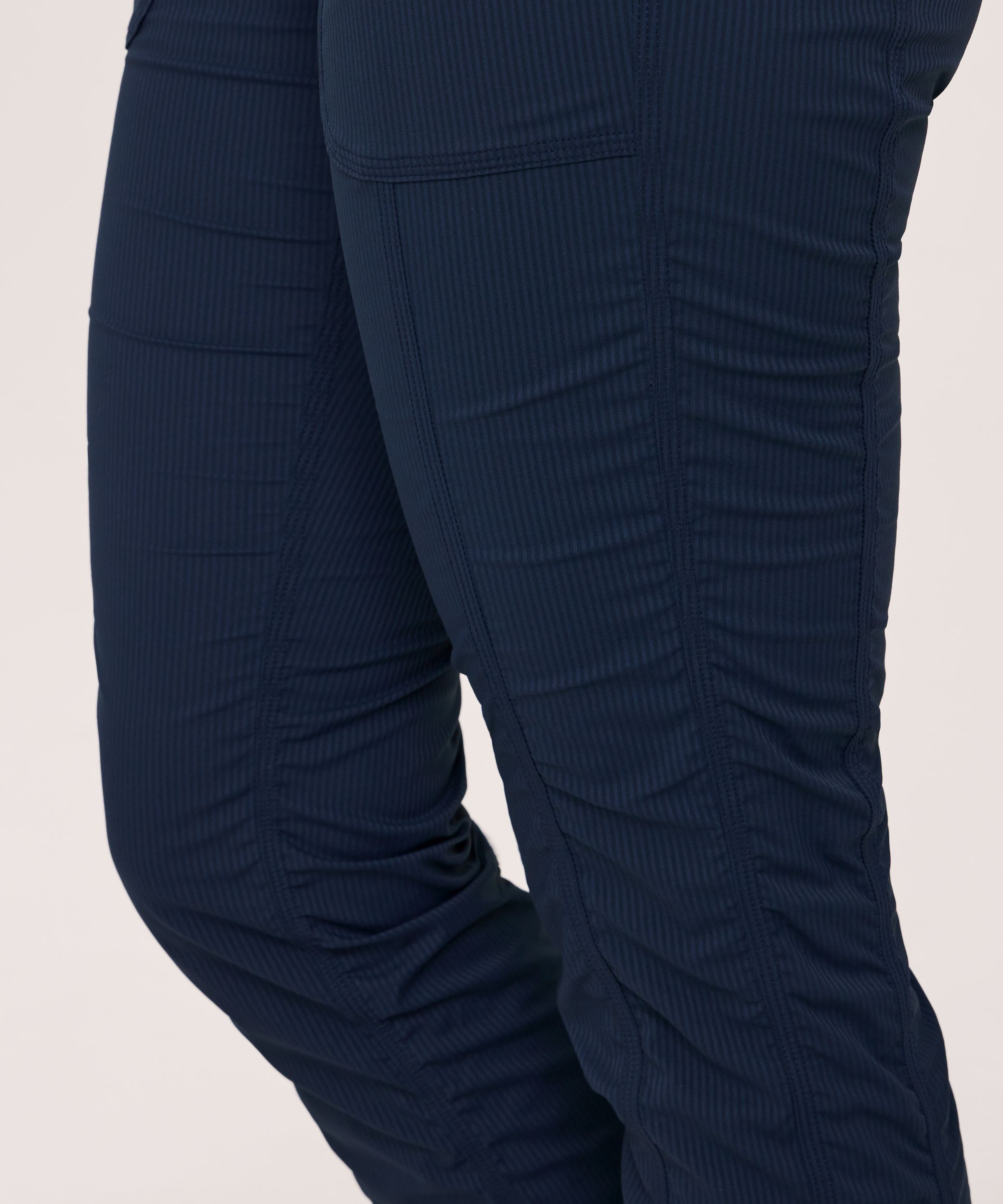 Shambhala Women's Mid Rise Woven Ease Pant