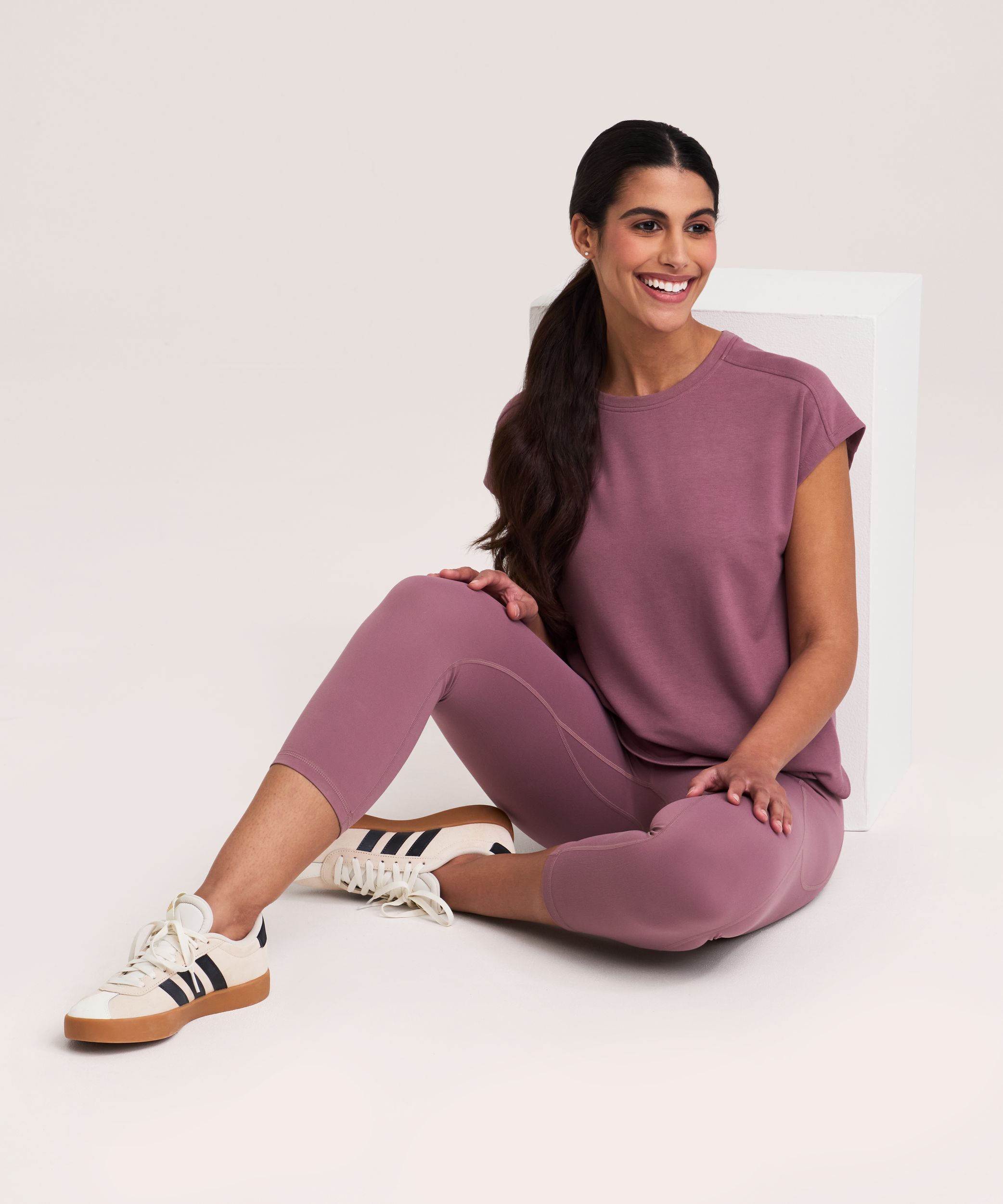 T-shirt de tous les jours à manches courtes pour femmes, Shambhala