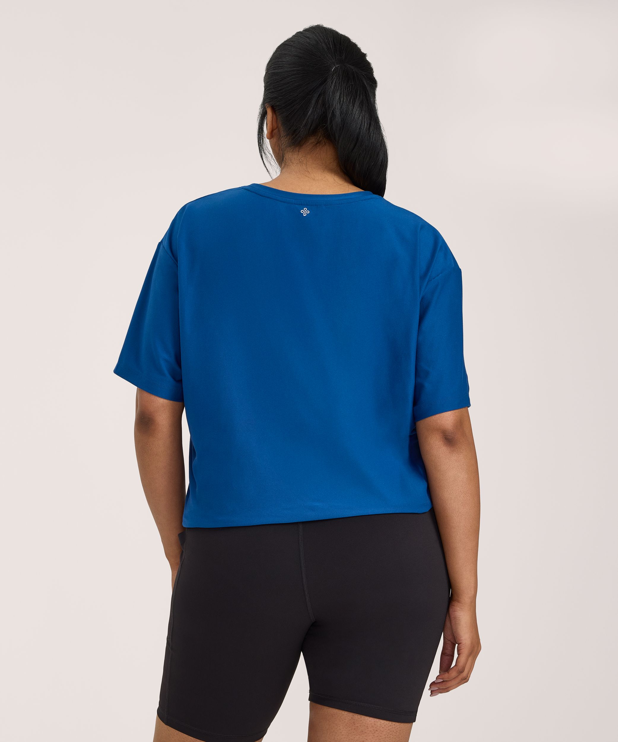 T-shirt à manches courtes et à devant noué pour femmes, Shambhala