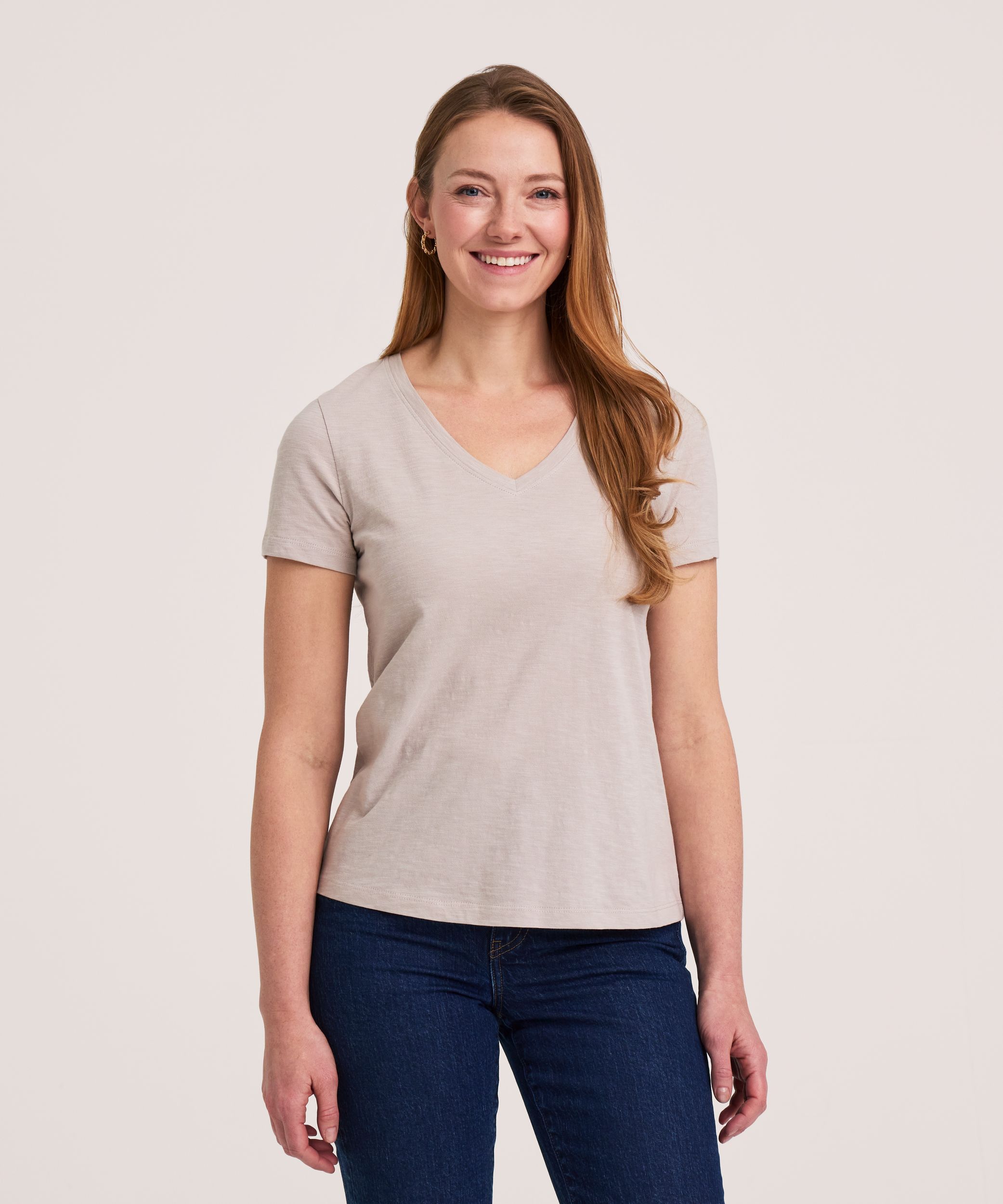 T-shirt en coton flammé à encolure en V et à manches courtes pour femmes, Denver Hayes