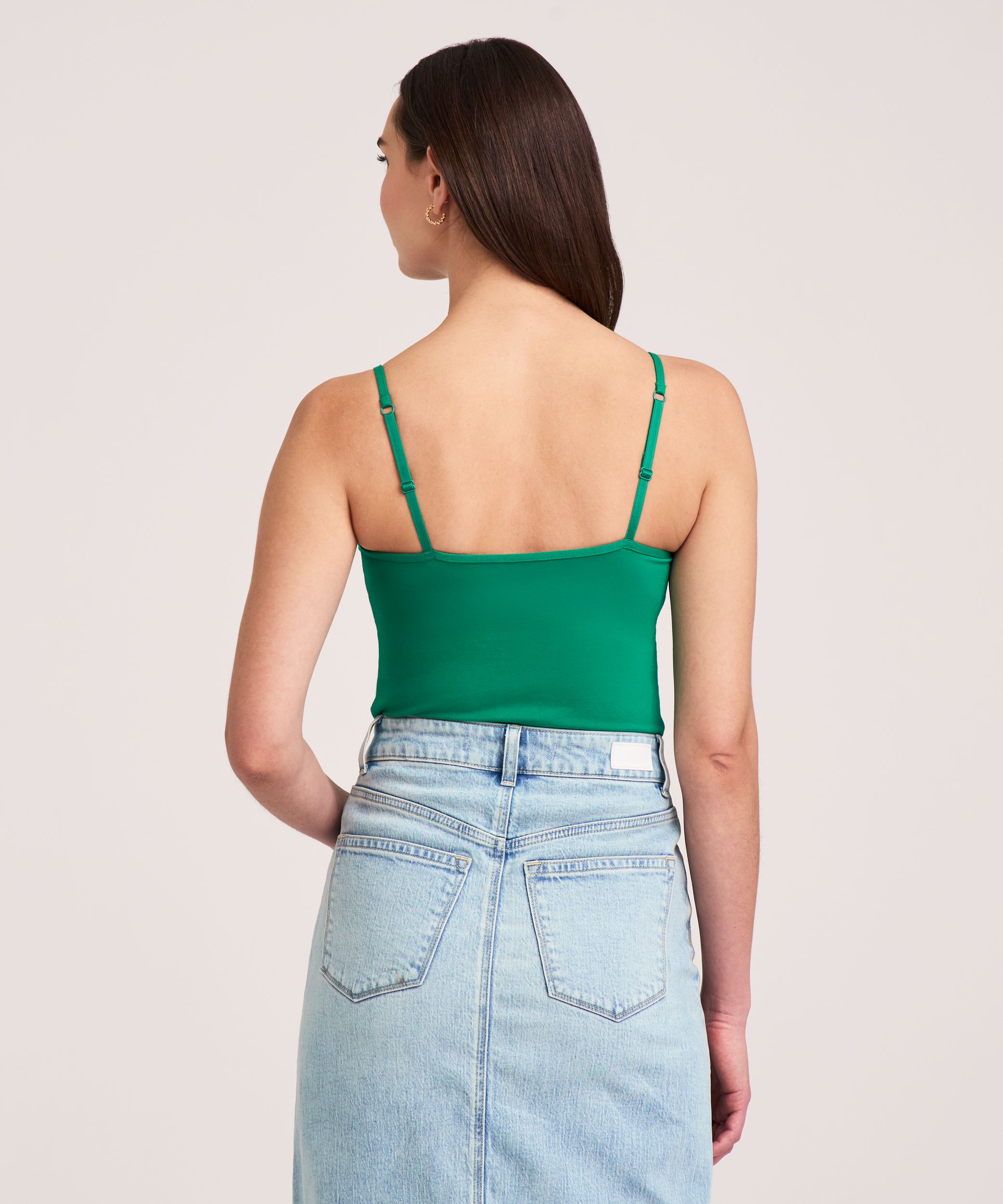 Denver Hayes Women's Curve Tech Built-In Bra Tank Top