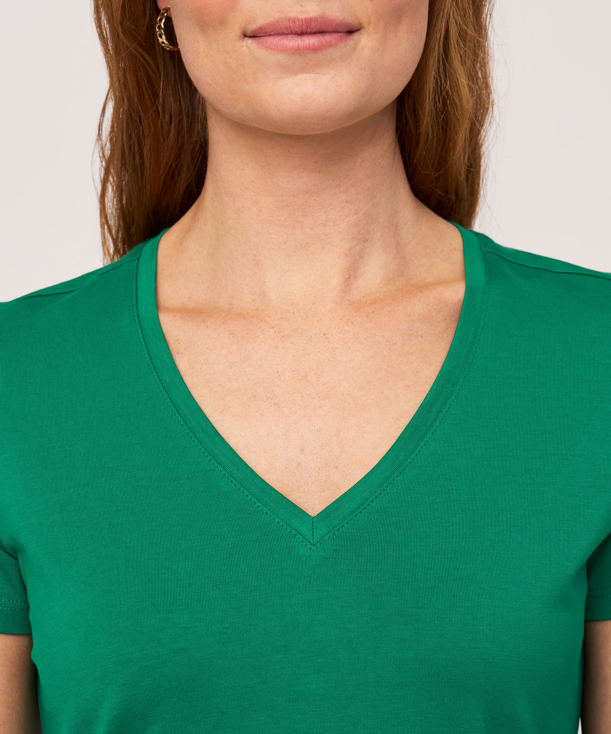 Denver Hayes Women's Short Sleeve Semi Fitted Supima V-Neck Cotton T-Shirt