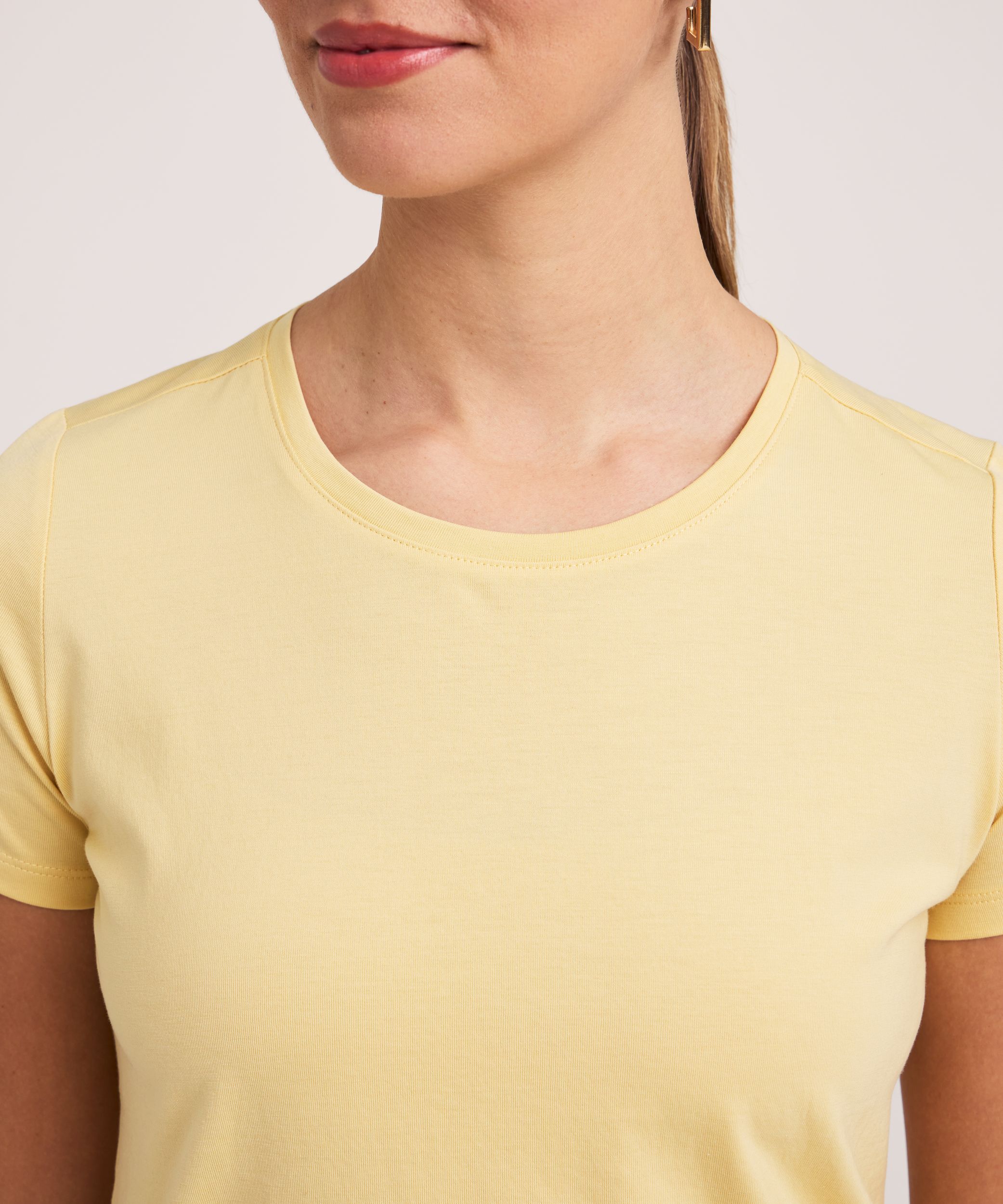 Denver Hayes Women's Short Sleeve Semi Fitted Round Neck Supima Cotton T-Shirt