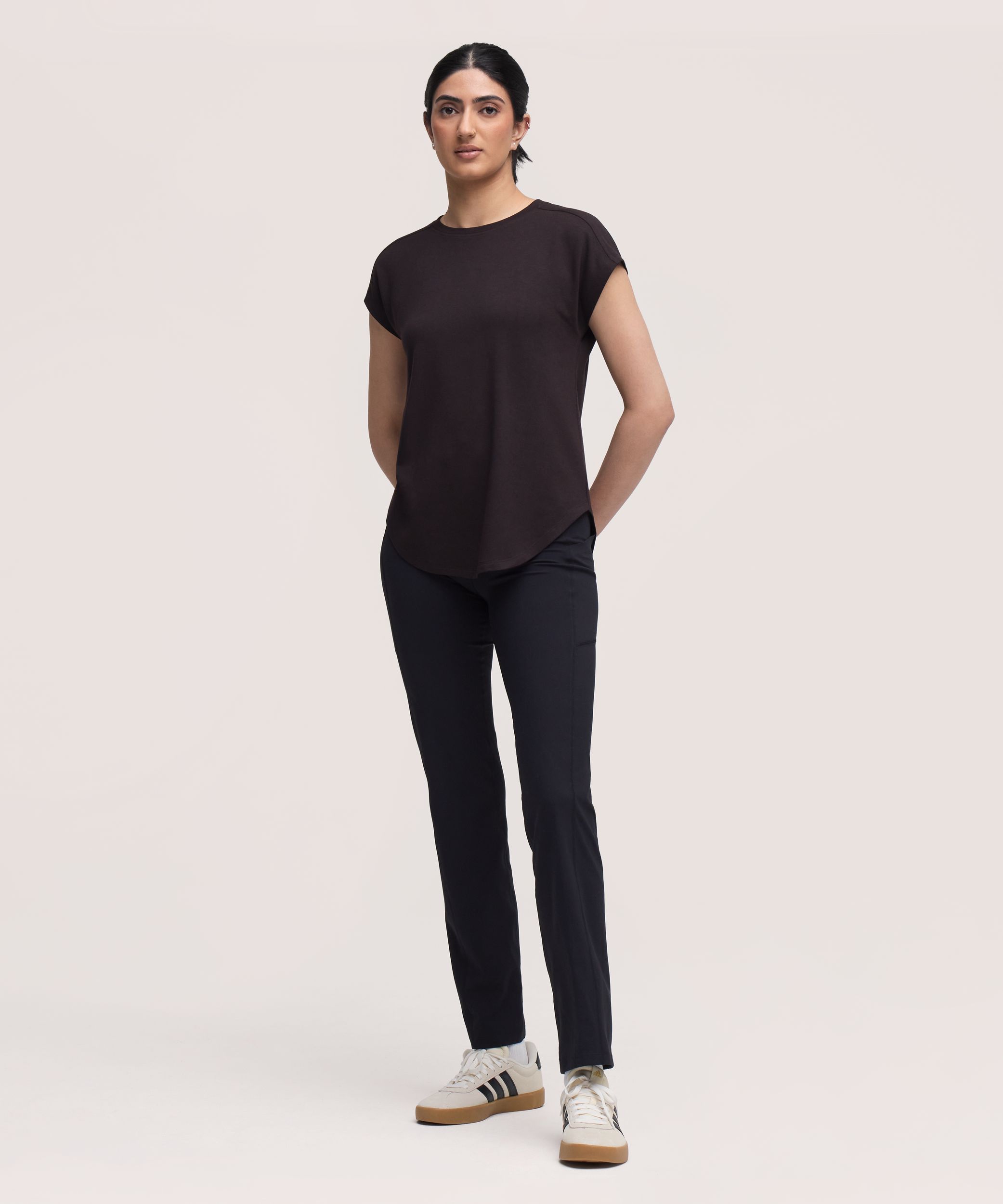 T-shirt de tous les jours à manches courtes pour femmes, Shambhala