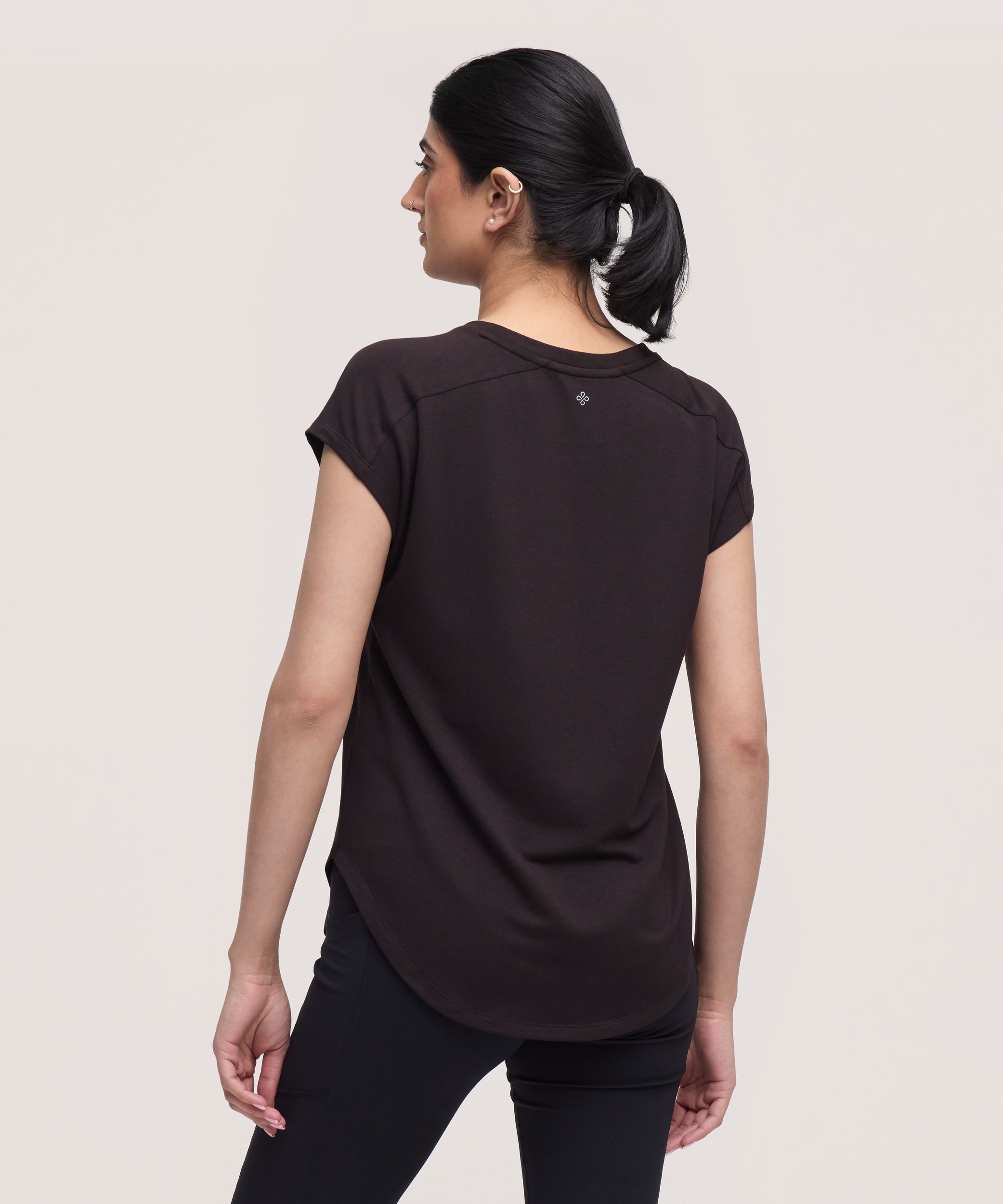T-shirt de tous les jours à manches courtes pour femmes, Shambhala