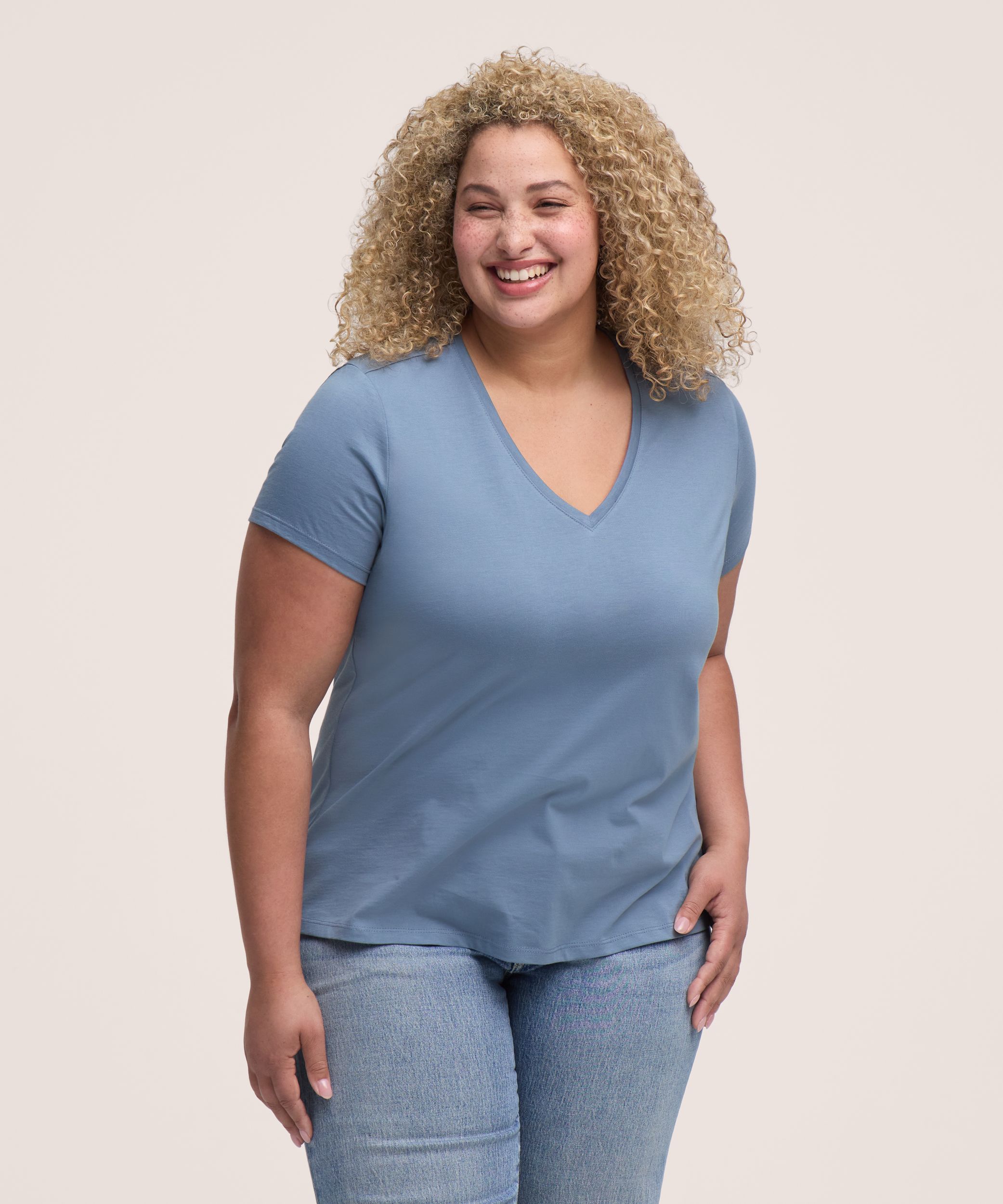 Denver Hayes Women's Short Sleeve Semi-Fitted V-Neck Supima Cotton T-Shirt