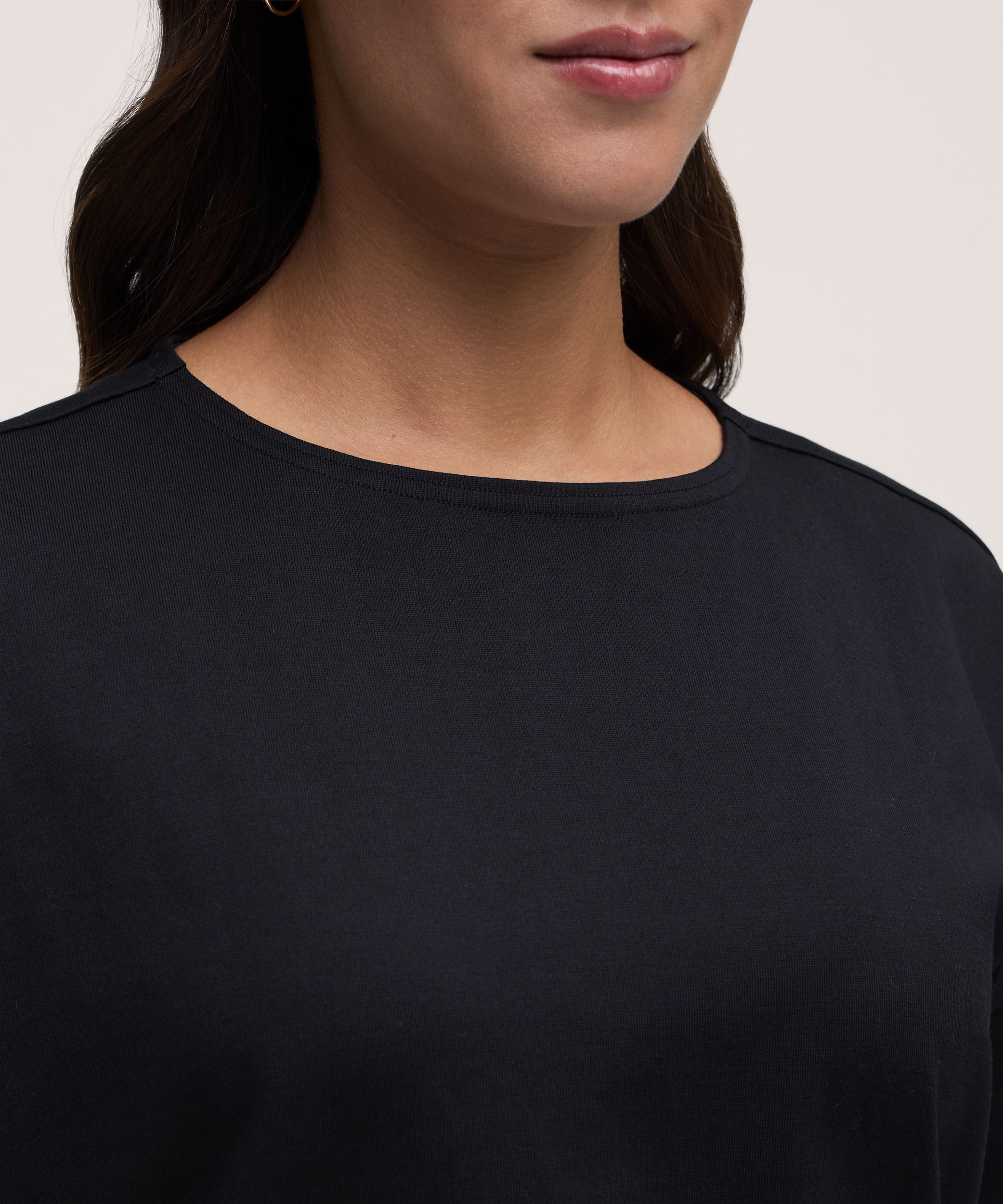 Denver Hayes Women's 3/4 Sleeve Crewneck Shirt