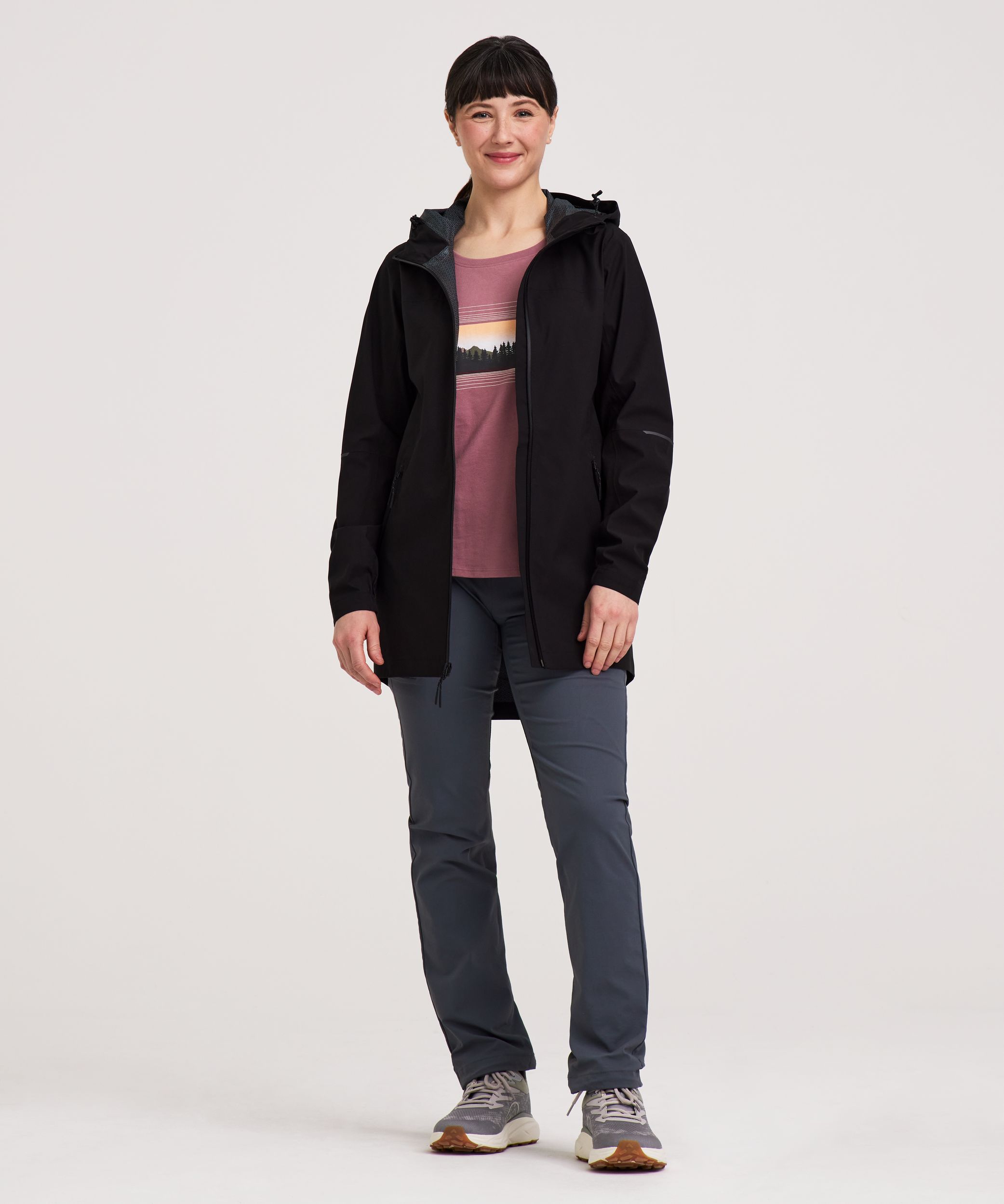 WindRiver Women's Downpour 2.5L Stretch HYPER-DRI® HD3 Waterproof-Breathable Rain Jacket