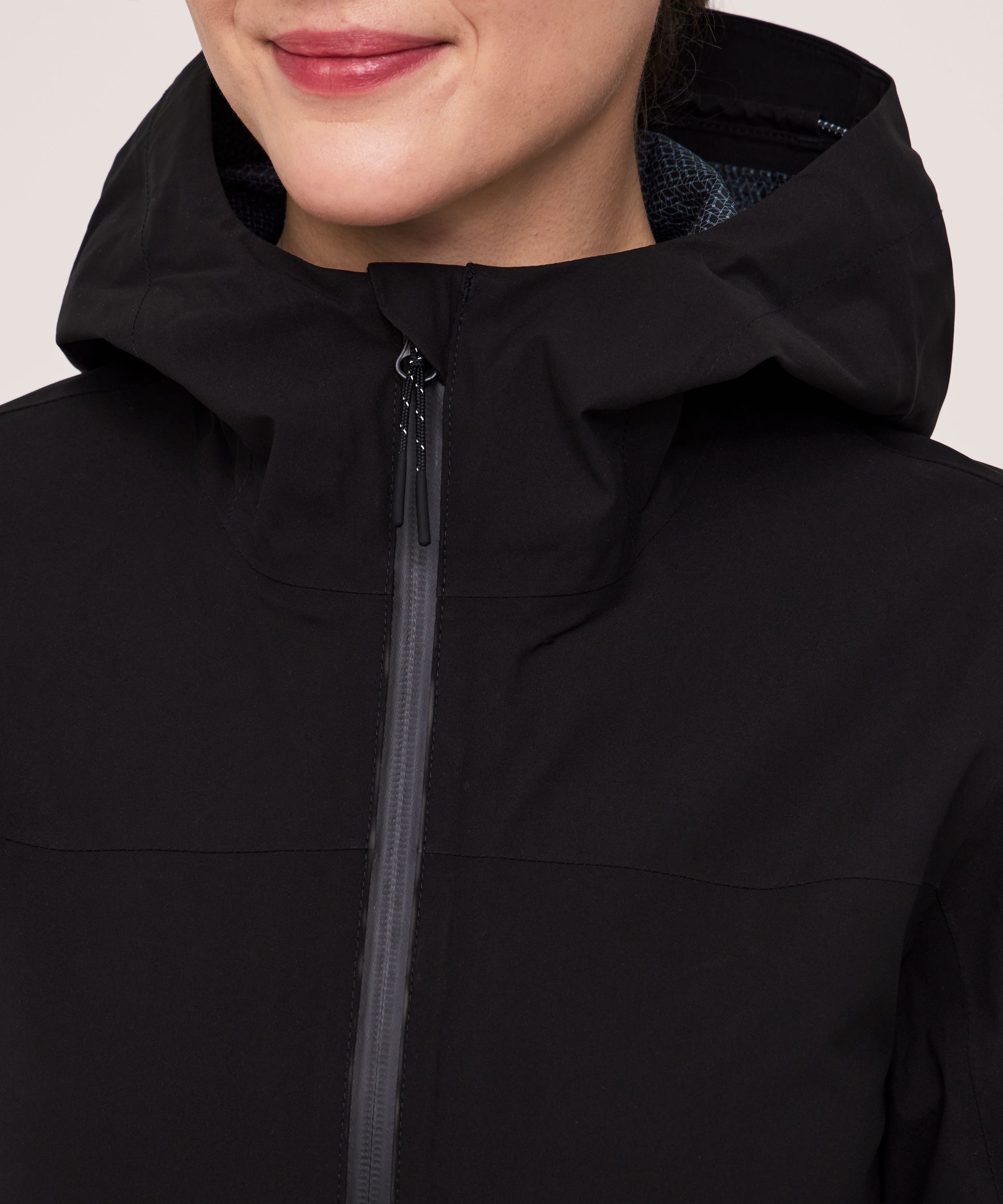 WindRiver Women's Downpour 2.5L Stretch HYPER-DRI® HD3 Waterproof-Breathable Rain Jacket