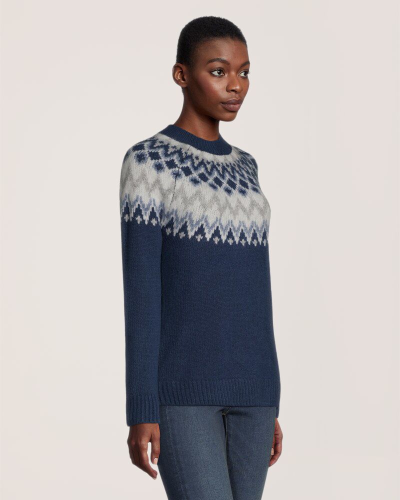 WindRiver Women's Heritage Fair Isle Semi Fitted Crewneck