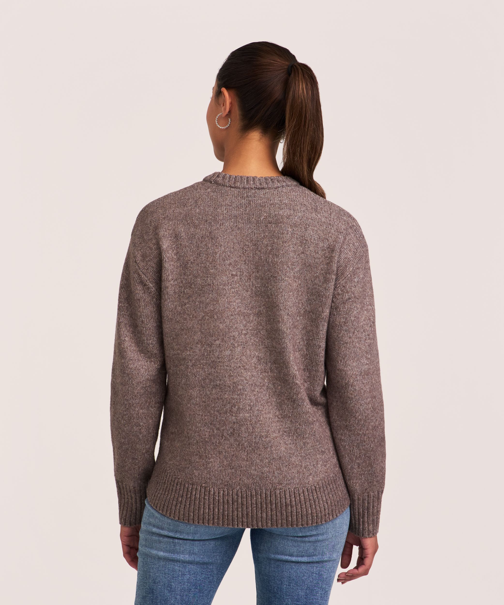 Chandail doux et douillet à point jersey et à col ras du cou pour femmes, Denver Hayes