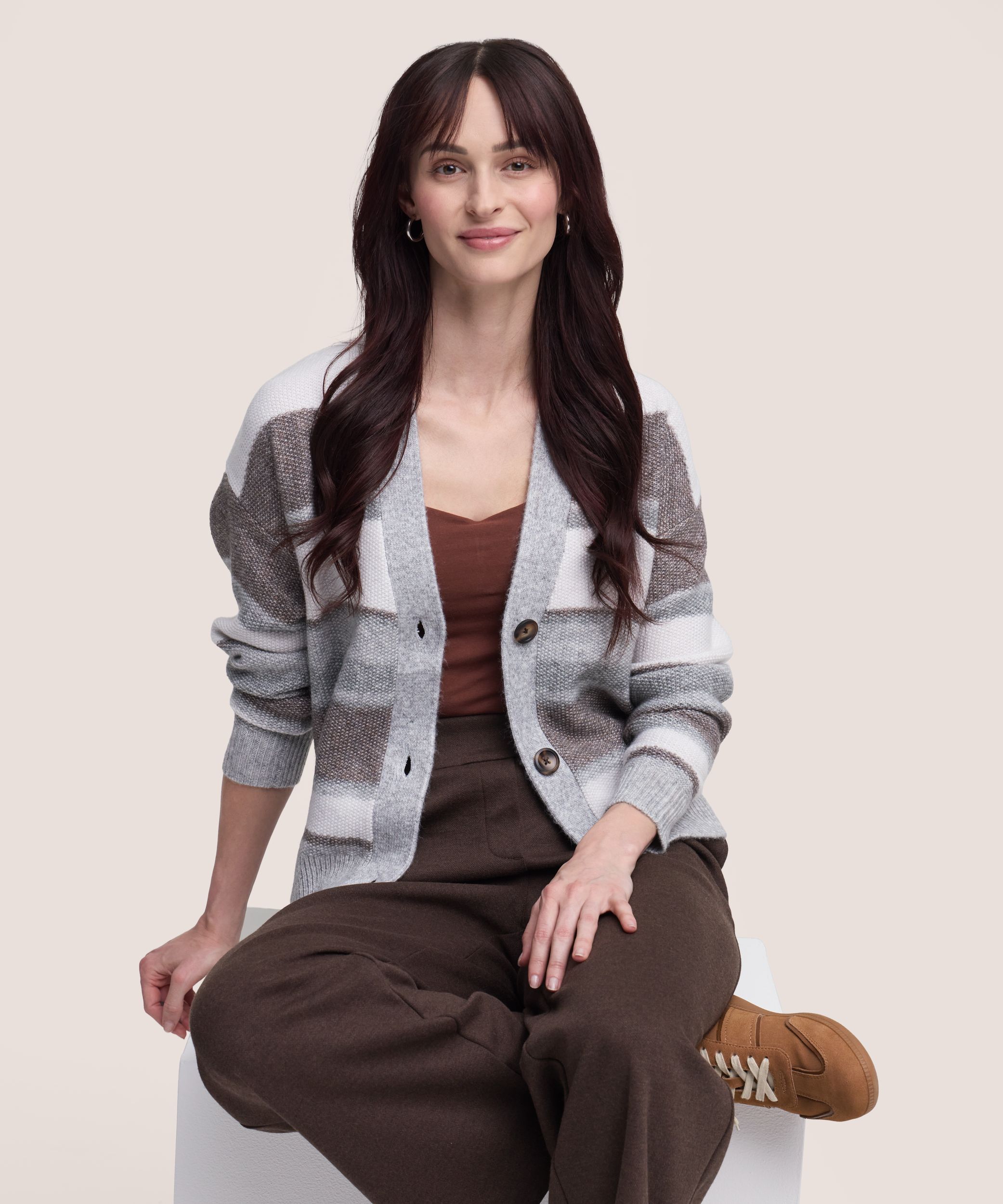 Cardigan boutonné doux et confortable pour femmes, Denver Hayes